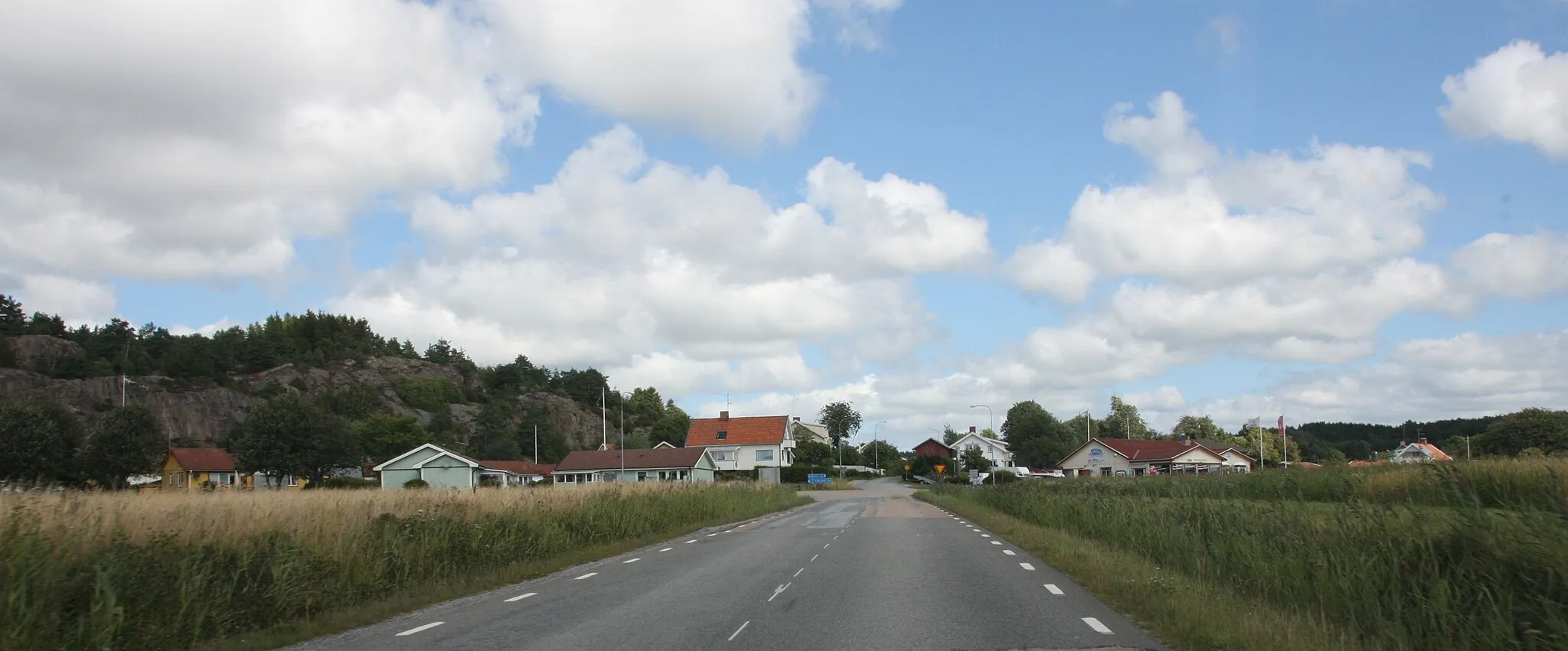 Photo showing: Kville settlement in the municipality of Tanum, Bohuslän province, western Sweden