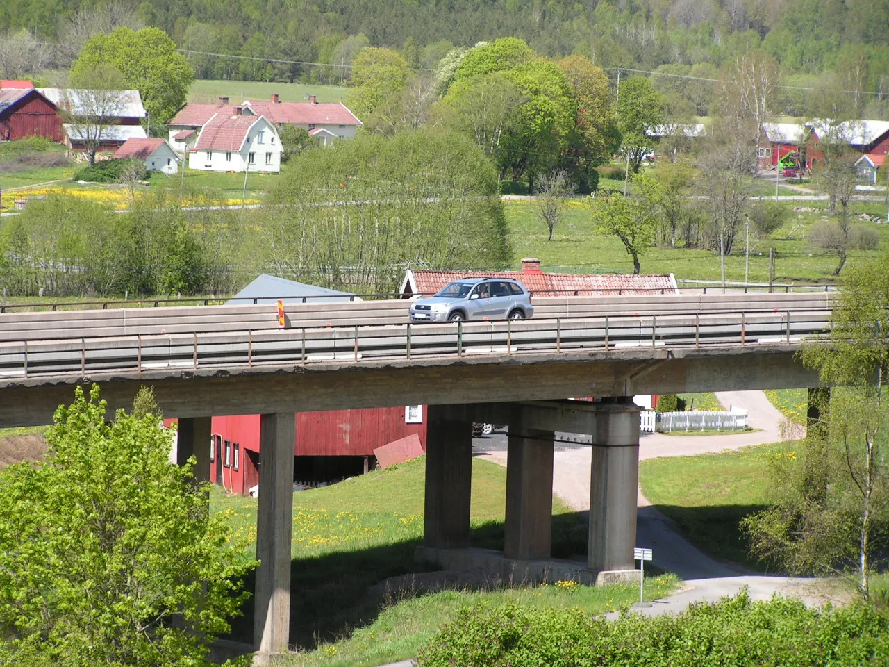 Photo showing: Old road bridge - Rångedala