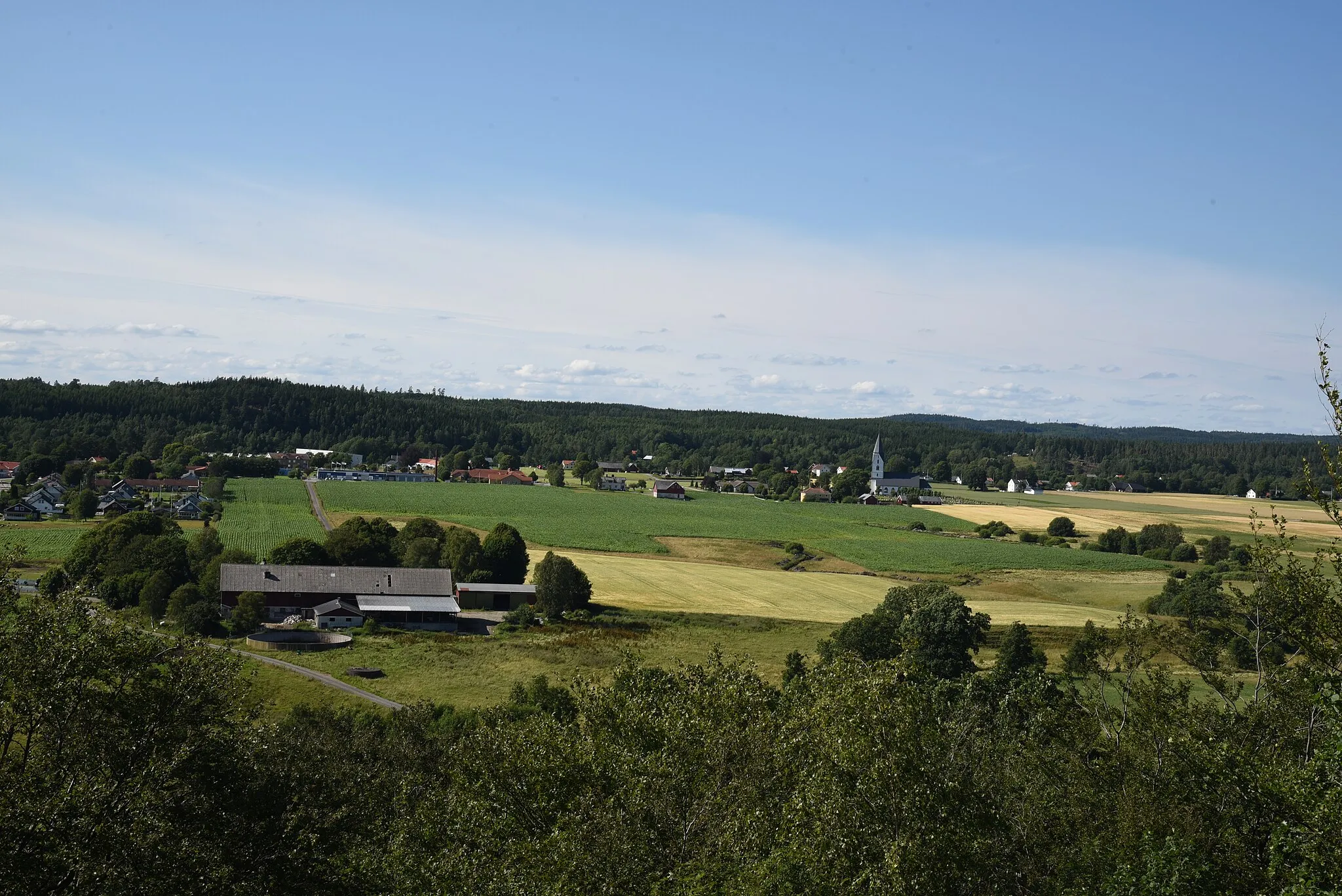 Photo showing: Utsikt över Hyssna från Torberg i Stoms ås naturreservat.