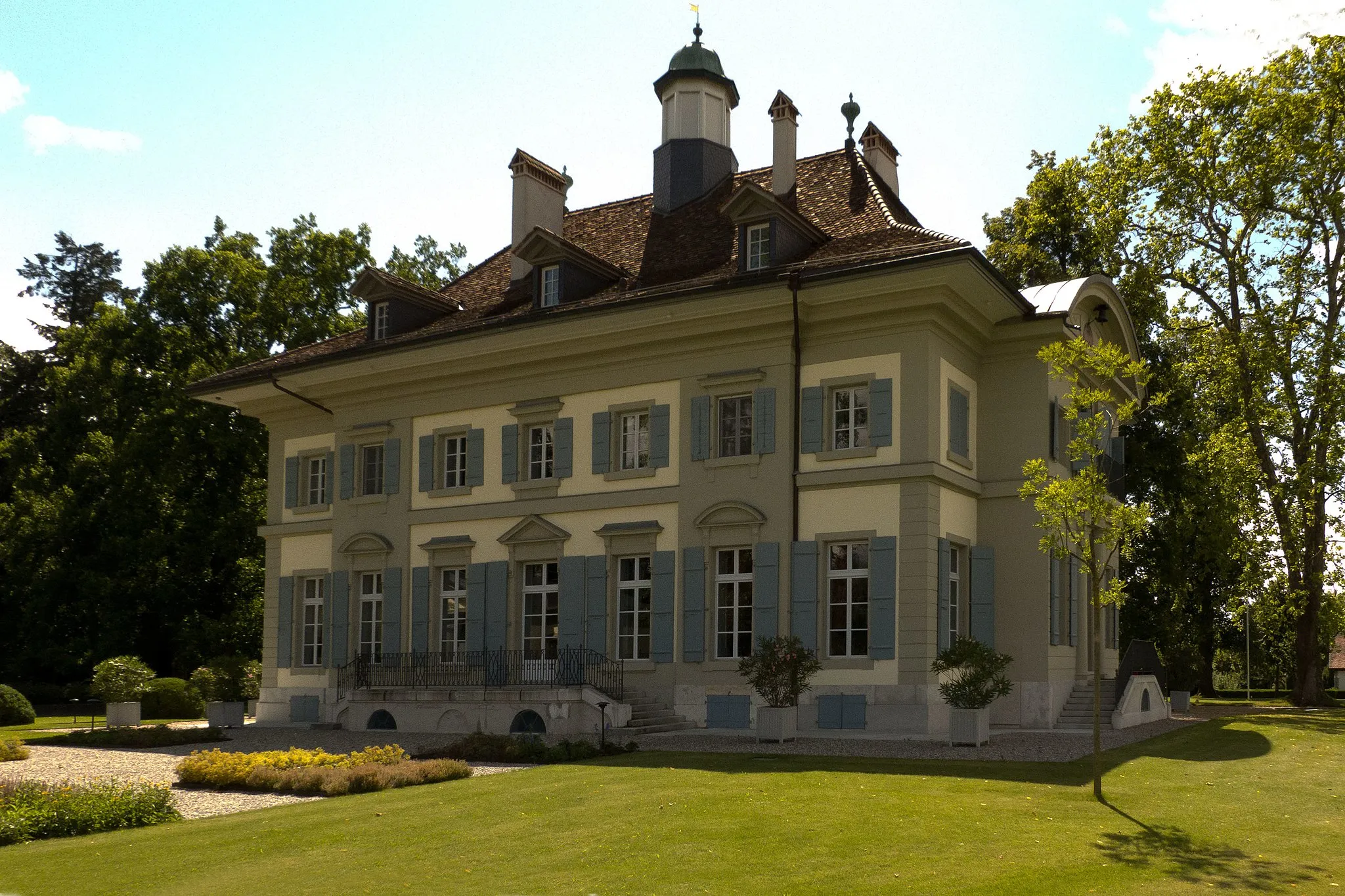 Photo showing: Schloss Hofwil, Privatbesitz