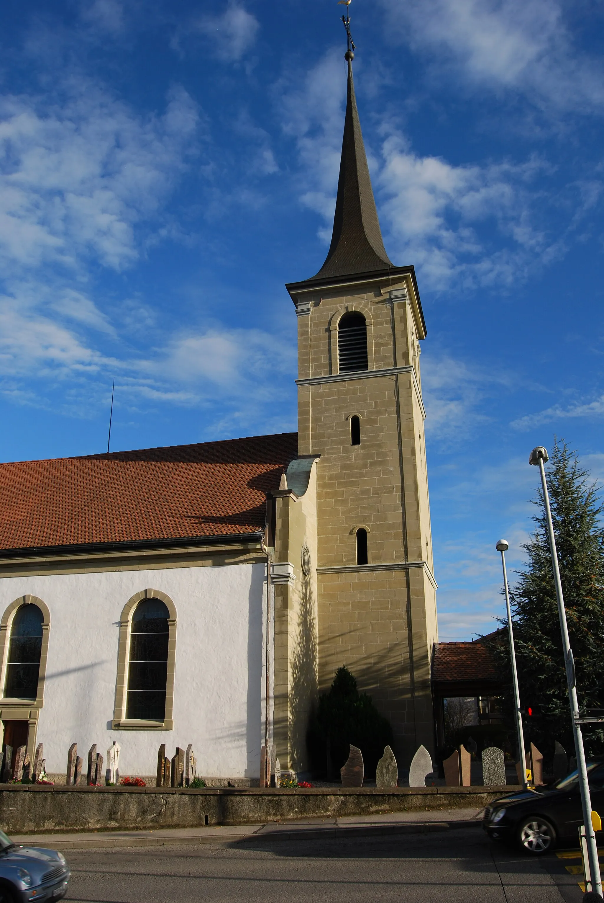 Photo showing: Catholic Church of Neyruz, canton of Fribourg, Switzerland