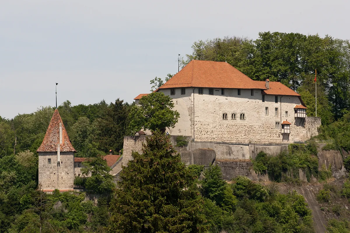 Photo showing: Schloss Laupen