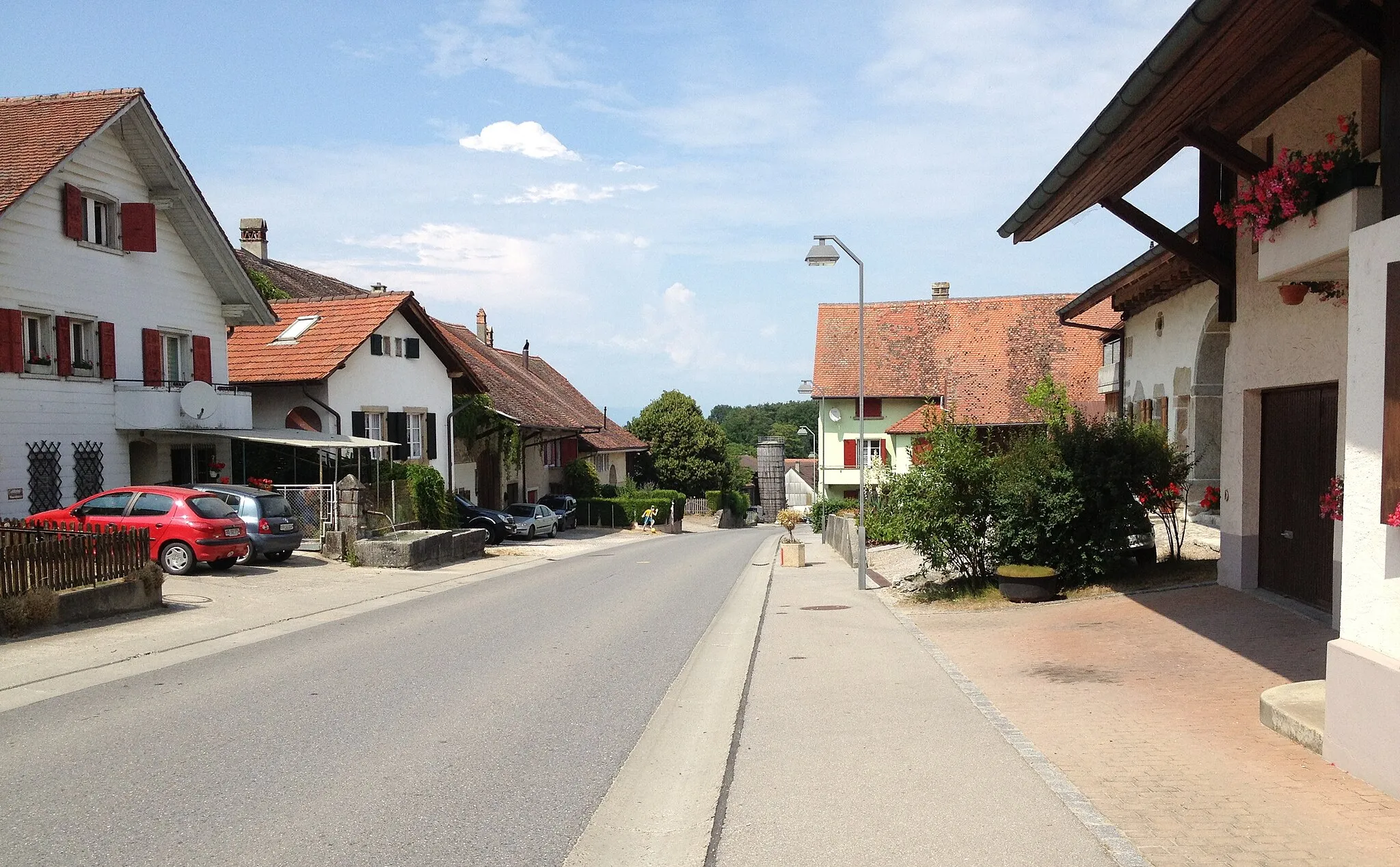 Photo showing: Le village de Vesin dans la commune fribourgeoise de Cugy en Suisse.