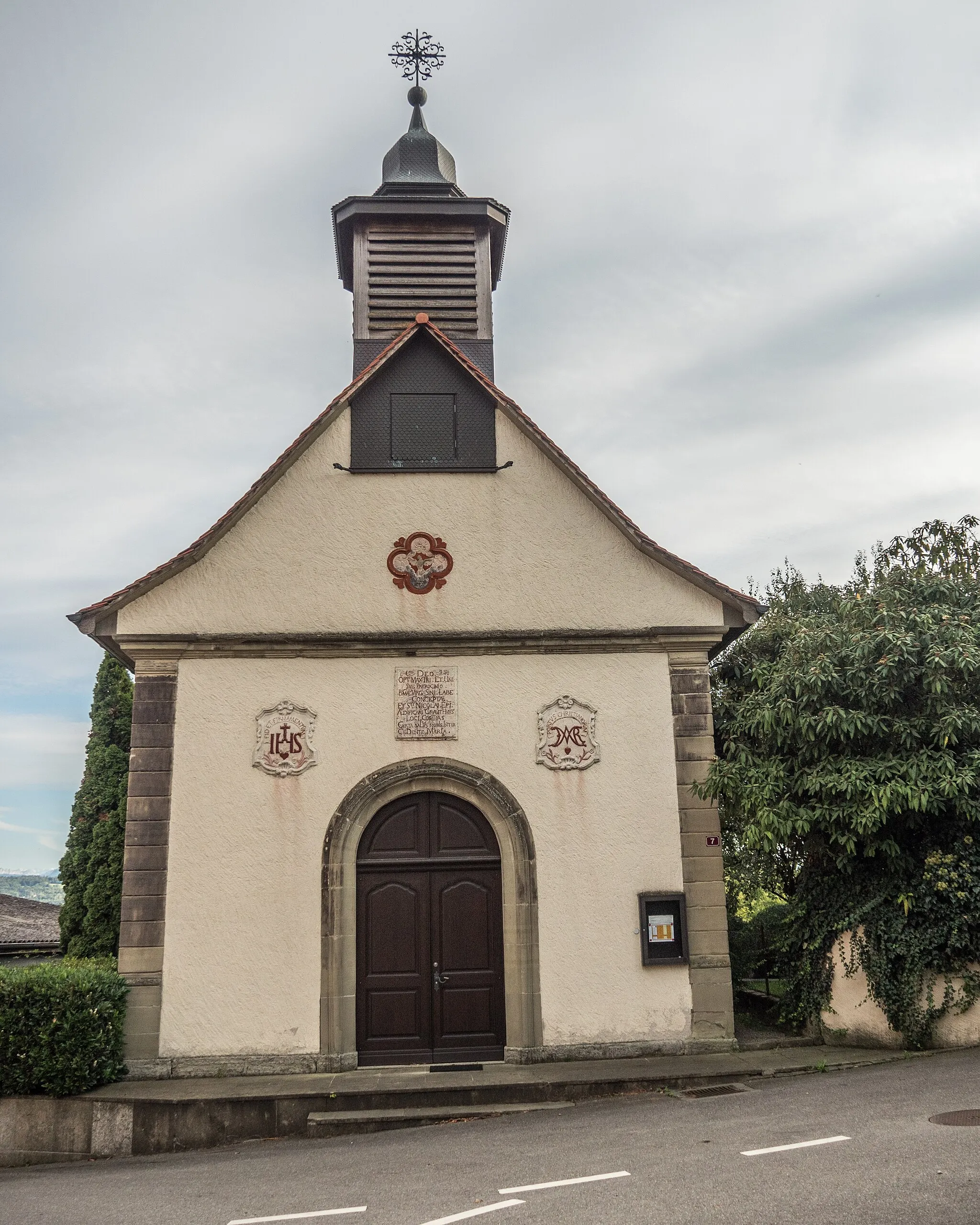 Photo showing: Chapel Immaculée-Conception-et-de-Saint-Nicolas, Saint-Aubin, Canton of Fribourg, Switzerland