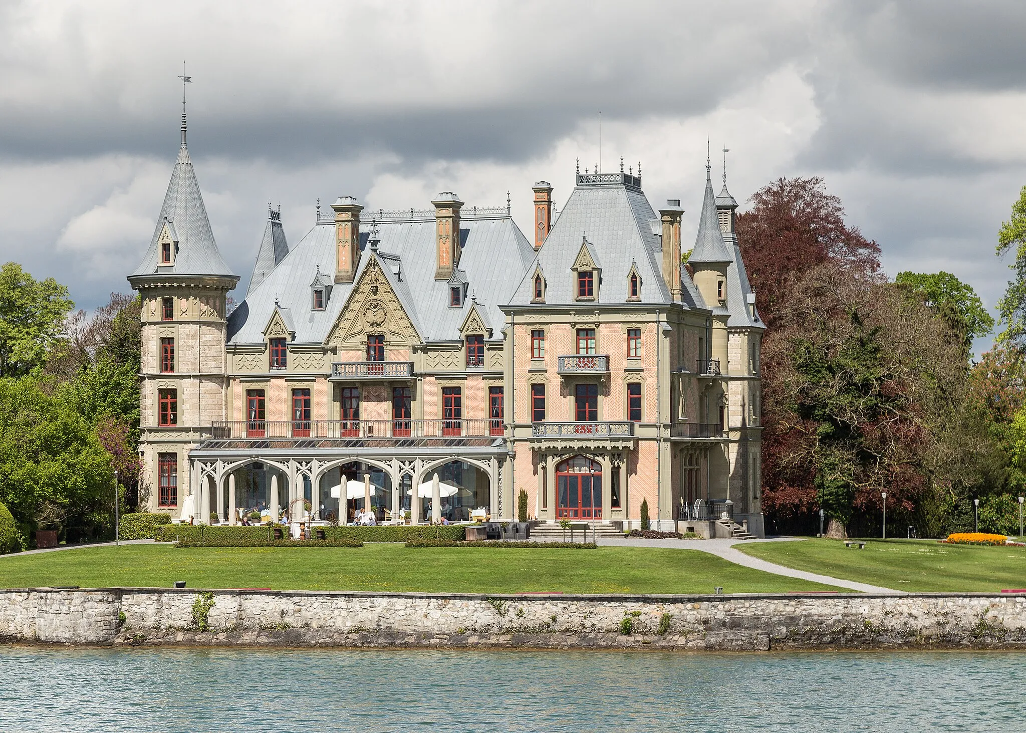 Photo showing: Schloss Schadau am Thunersee