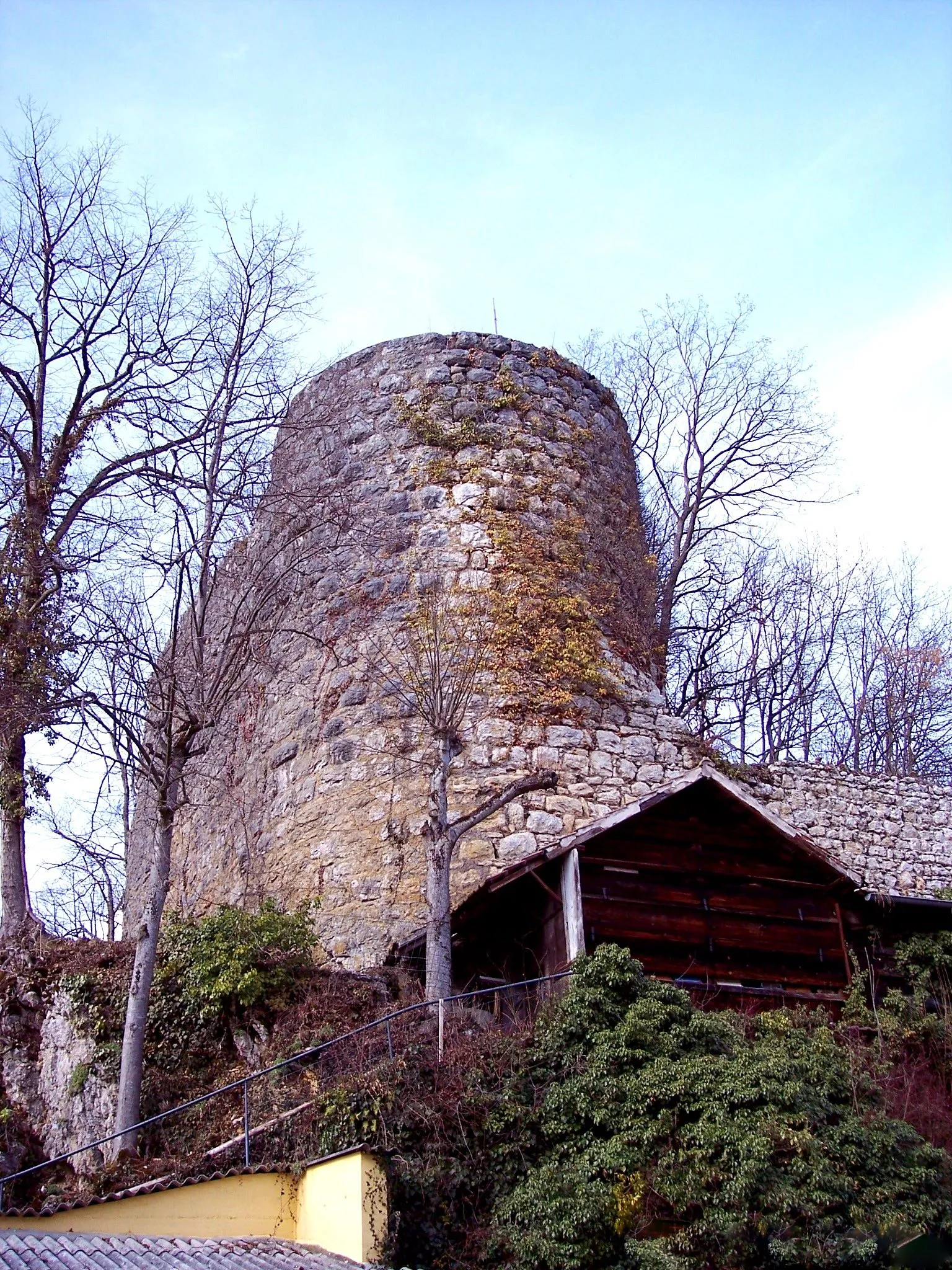 Photo showing: Tour du château du Liebenstein, à Liebsdorf