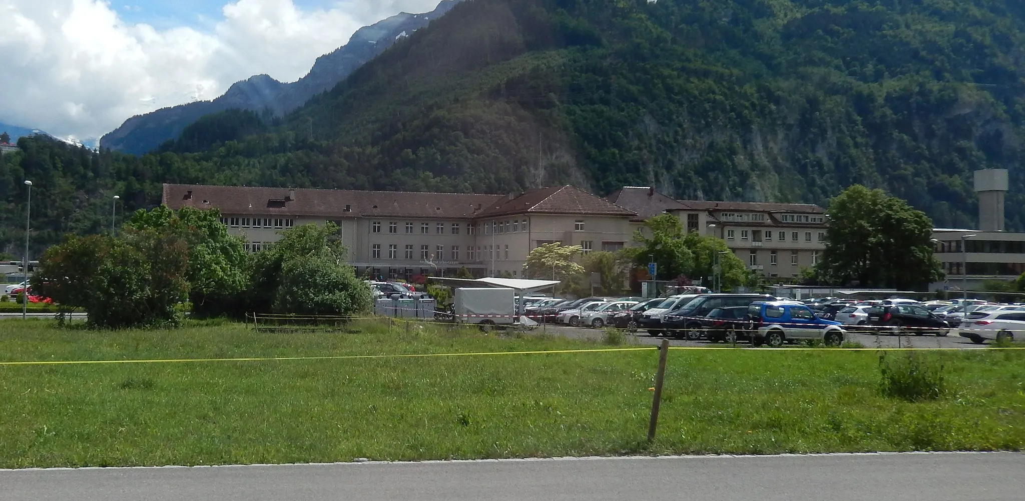 Photo showing: Spital Interlaken-Unterseen