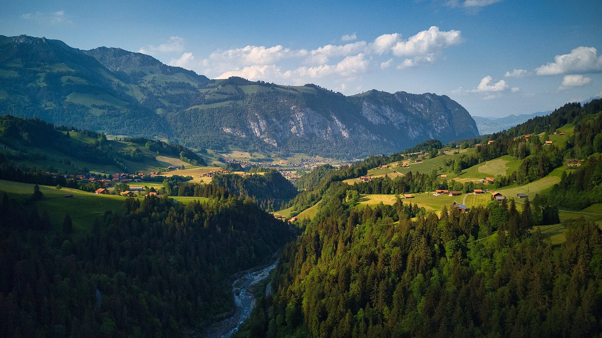 Photo showing: Blick von Horboden Richtung Wimmis