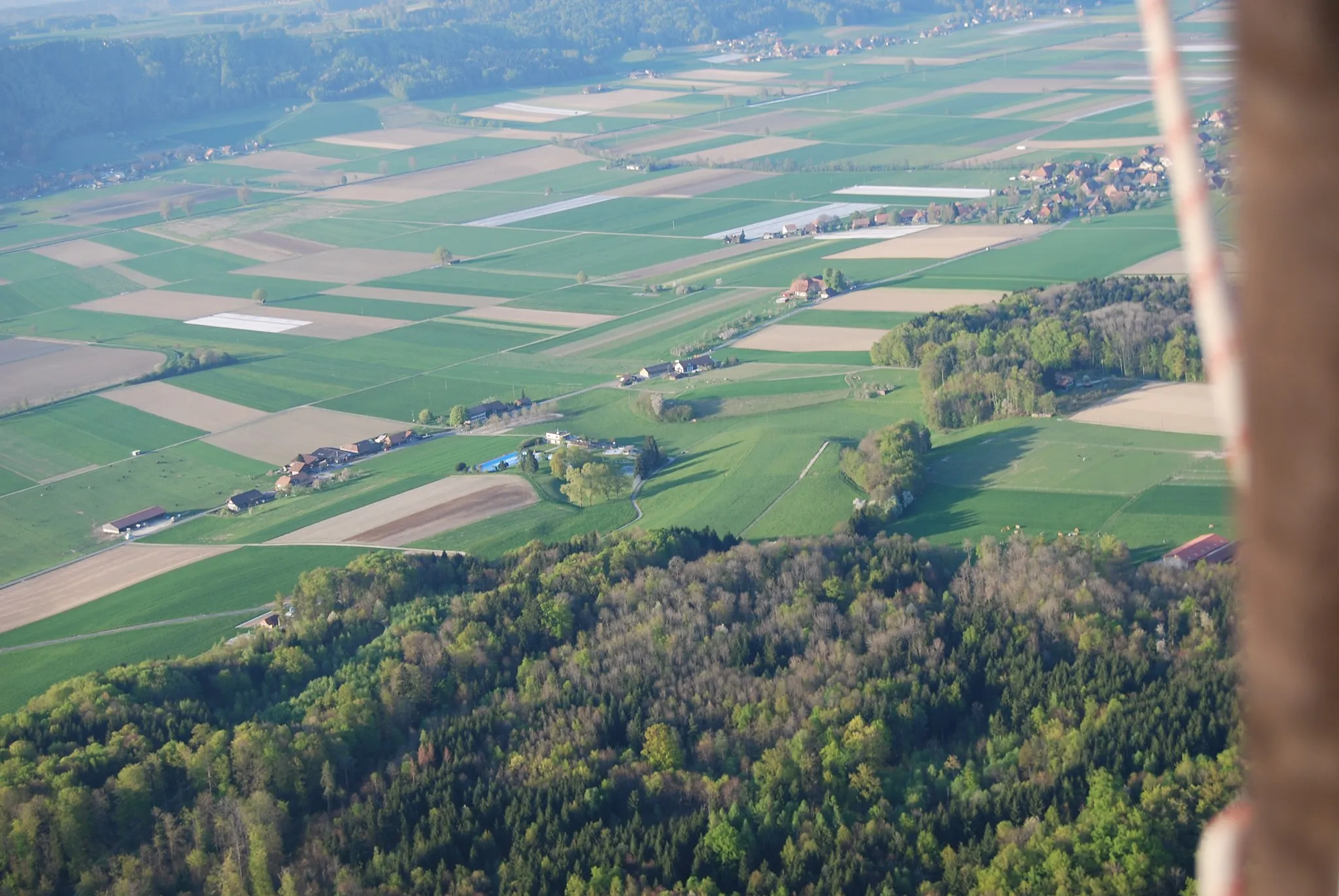 Photo showing: Valley of Limpach, villages of Oberramsern, Unterramsern, Brunnenthal and Mülchi, cantons of Solothurn and Bern, Switzerland