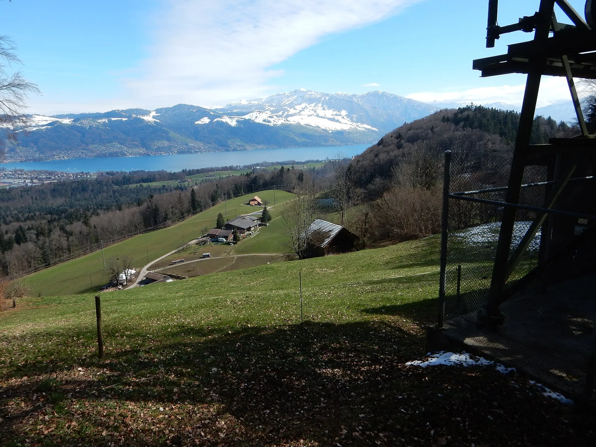 Photo showing: Aussicht vom Zwieselberg Beissere Richtung Thunersee und Sigriswiler Rothorn