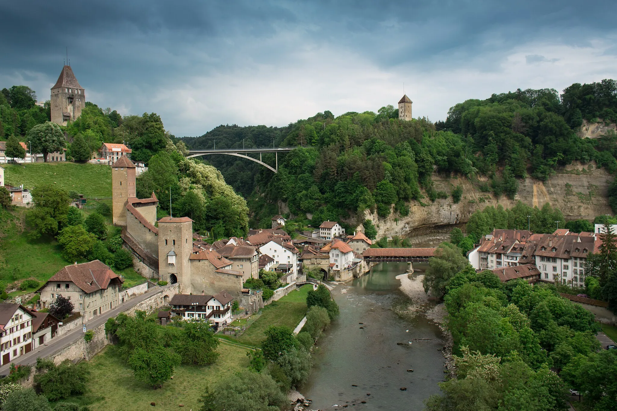 Photo showing: Fribourg et ses ponts