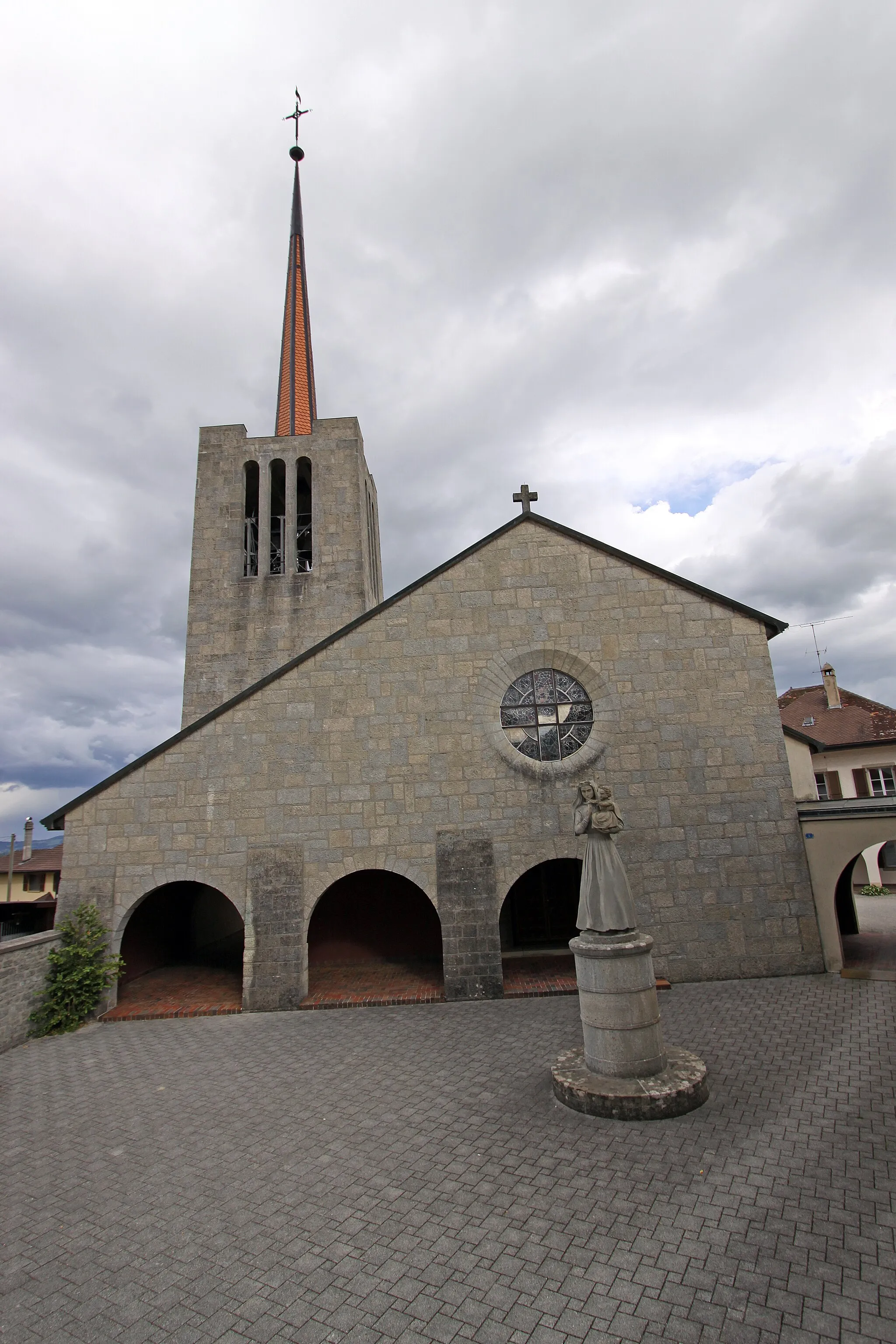 Photo showing: St. Maurice's Church, Route des Baudèzes 4, Bussy