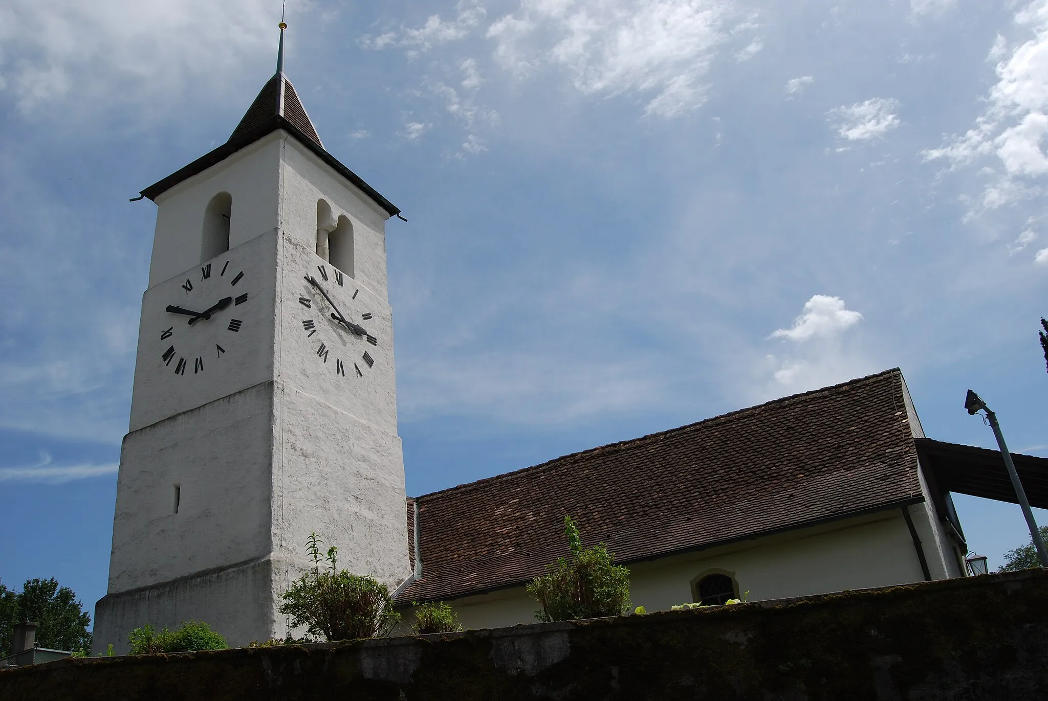 Photo showing: Church of Radelfingen, canton of Bern, Switzerland