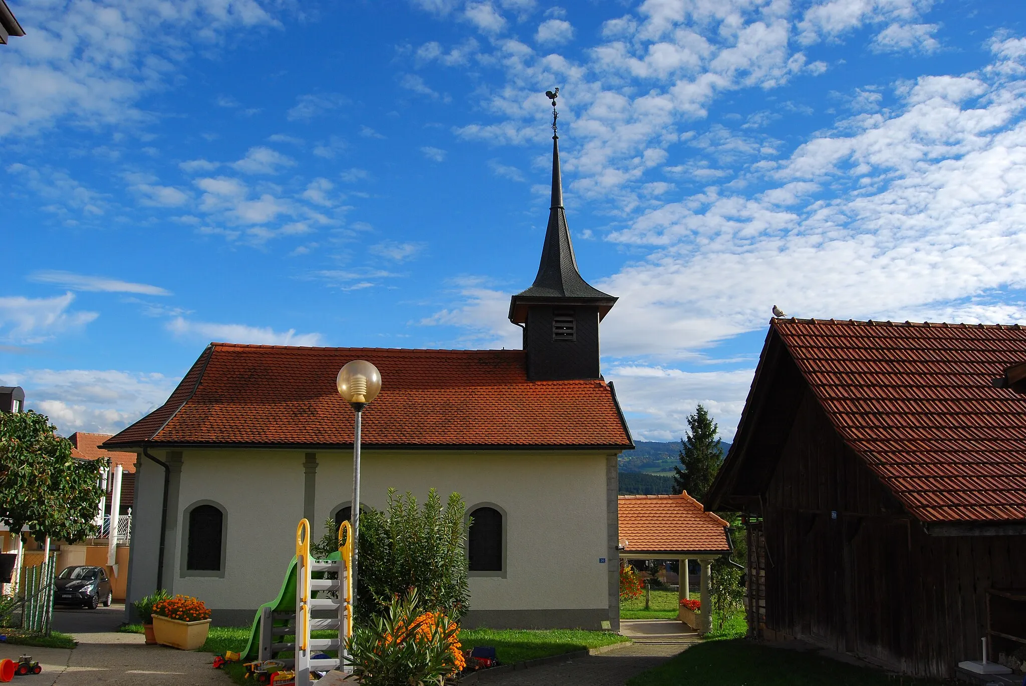 Photo showing: Chapel of Chénens, canton of Fribourg, Switzerland