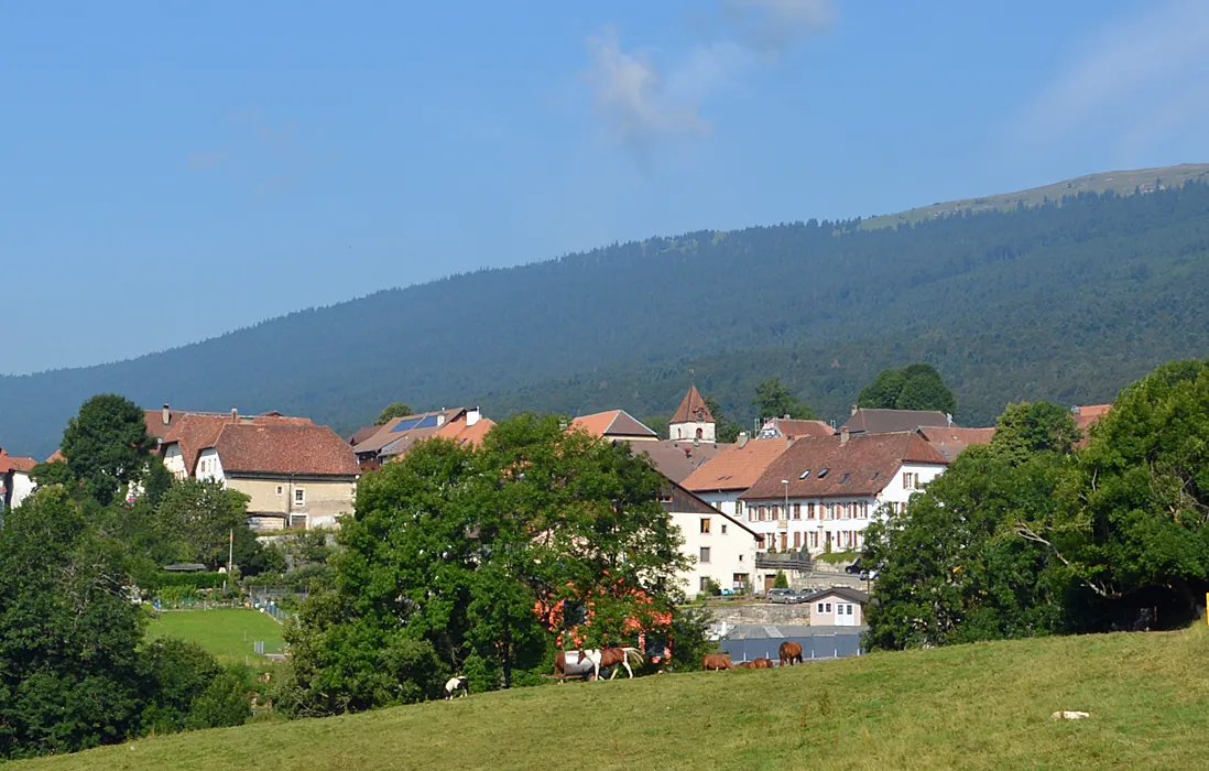 Photo showing: Das Dorf Nods, Kanton Bern