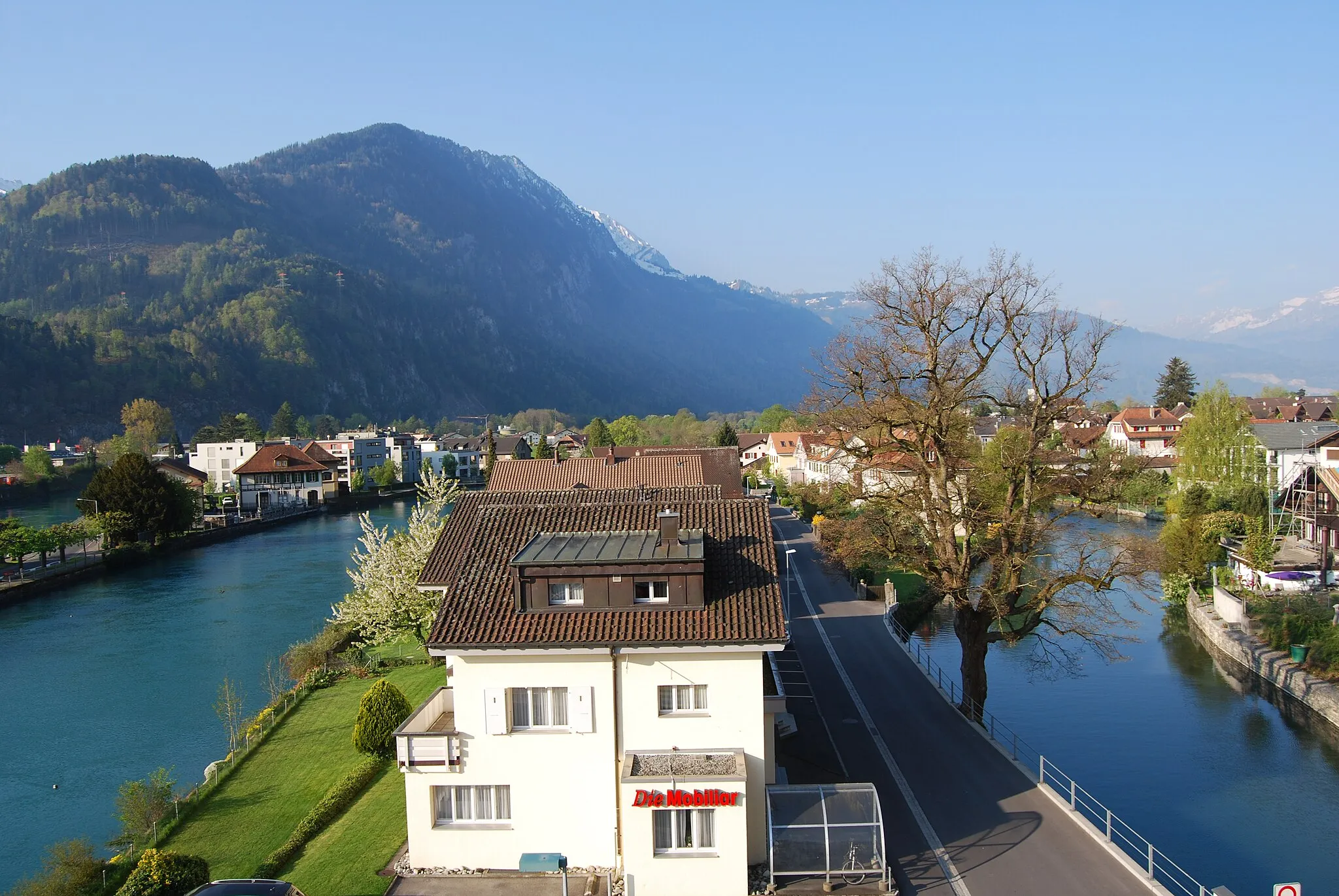 Photo showing: Island on Aar at Unterseen (sight from Hotel Central), canton of Bern, Switzerland