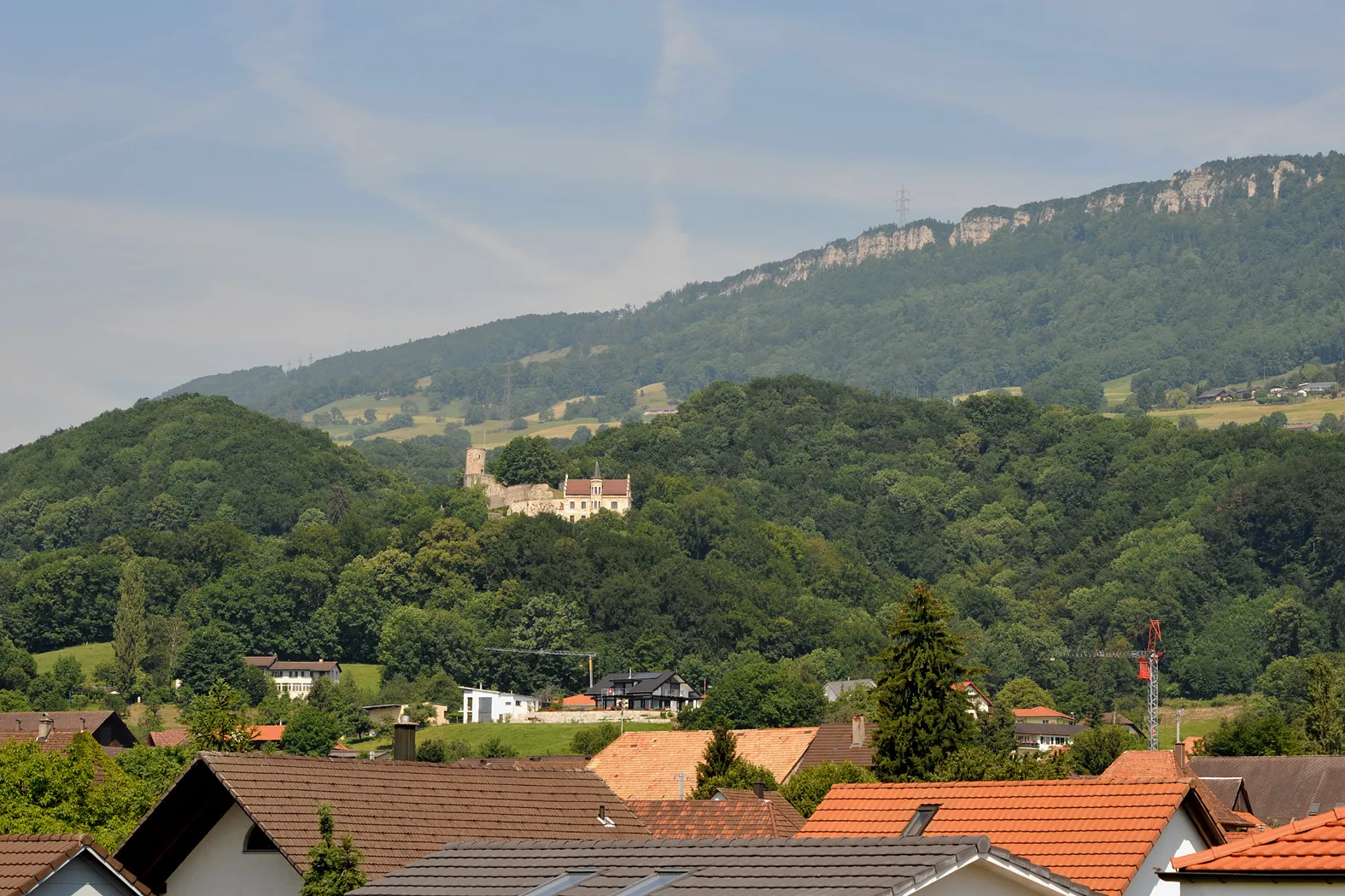 Photo showing: Bipp castle between Oberbipp and Rumisberg; Bern, Switzerland.