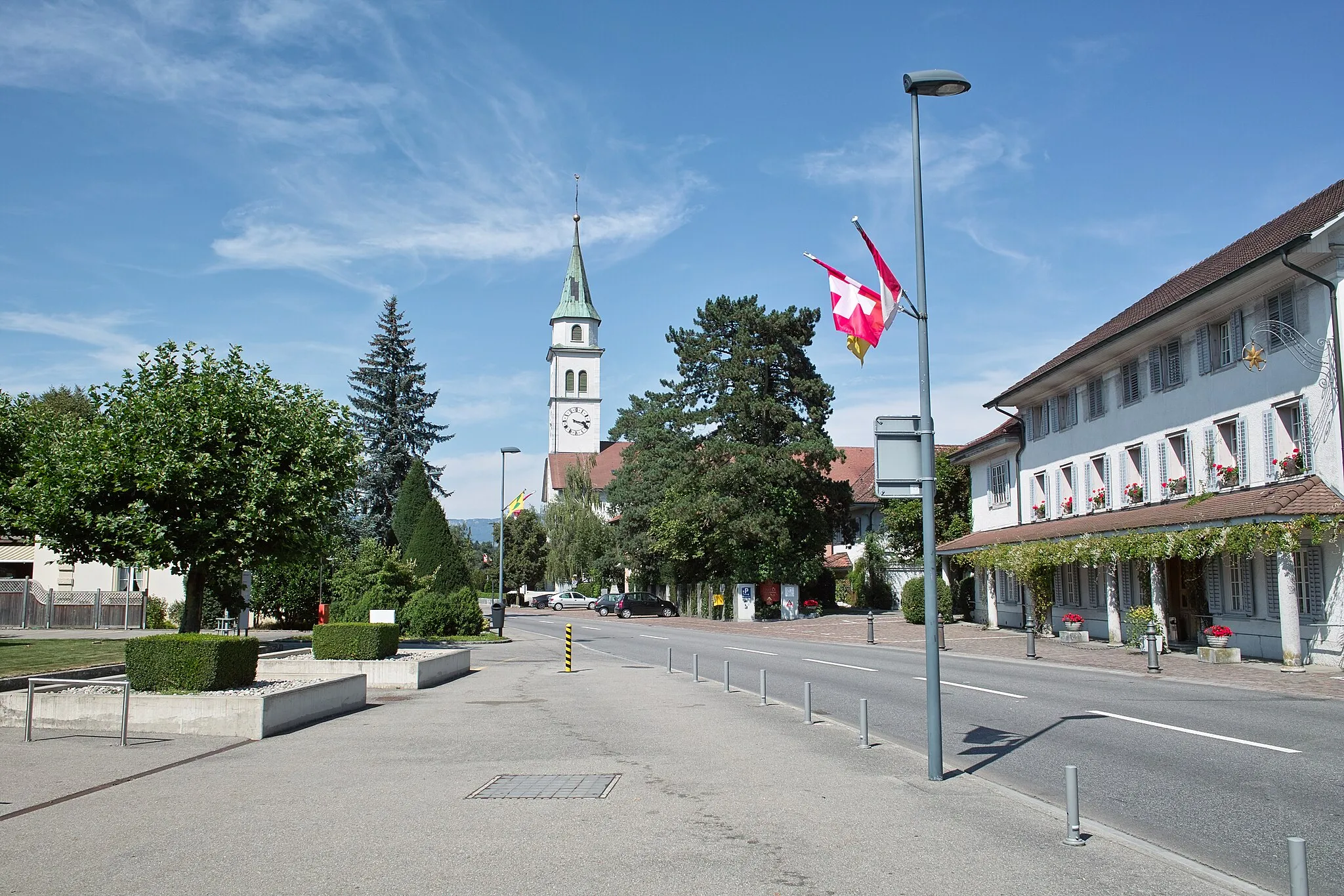 Photo showing: Municipality of Kriegstetten, canton of Solothurn, Switzerland. Parish church of St. Mauritius.