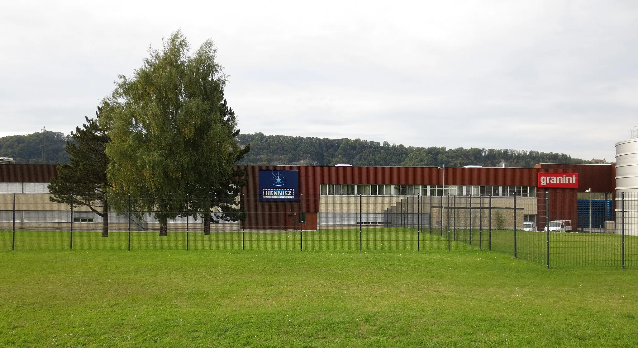 Photo showing: Henniez water bottling factory, Switzerland