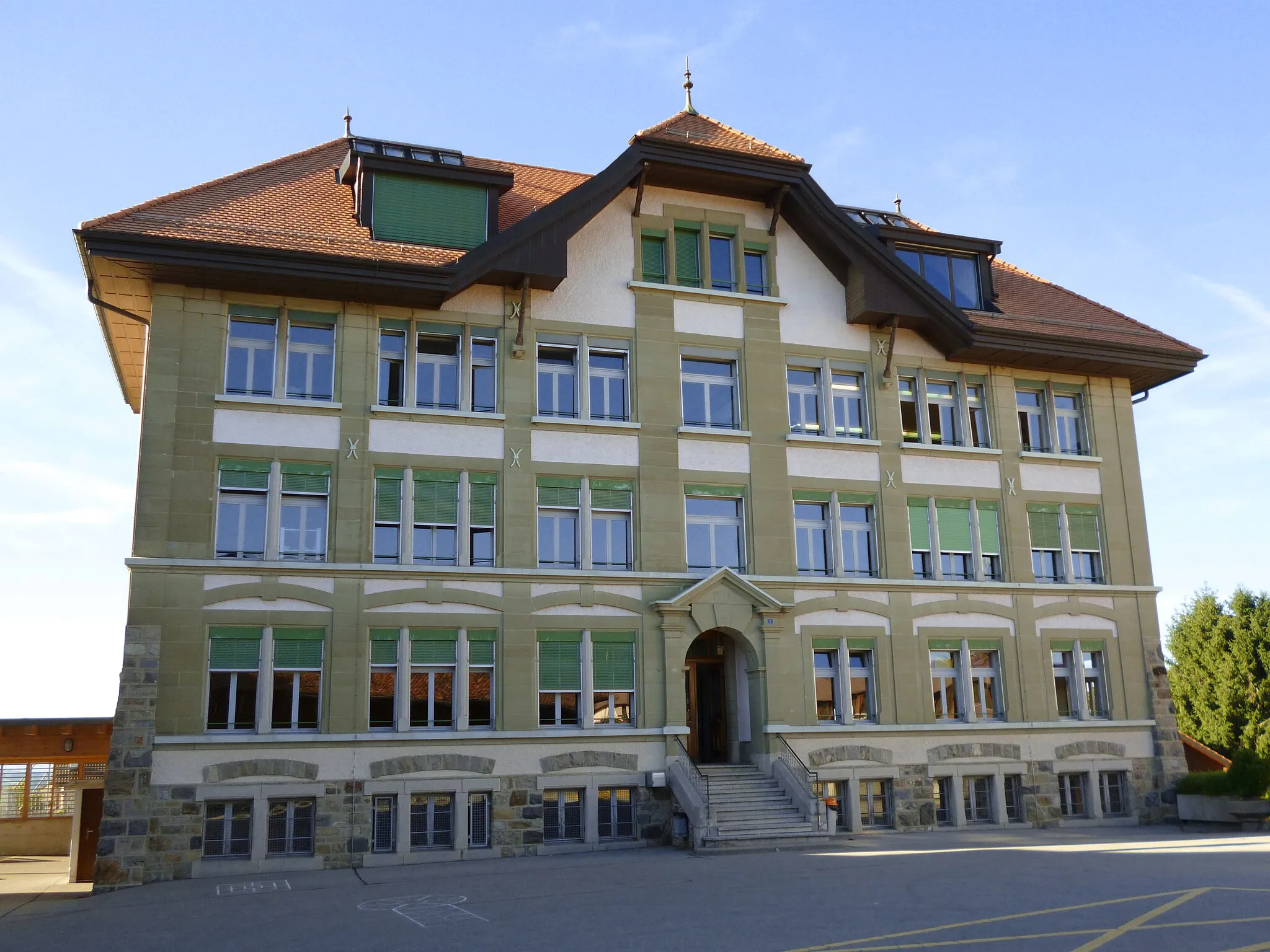 Photo showing: Ecole primaire d'Ependes, Canton de Fribourg, Suisse