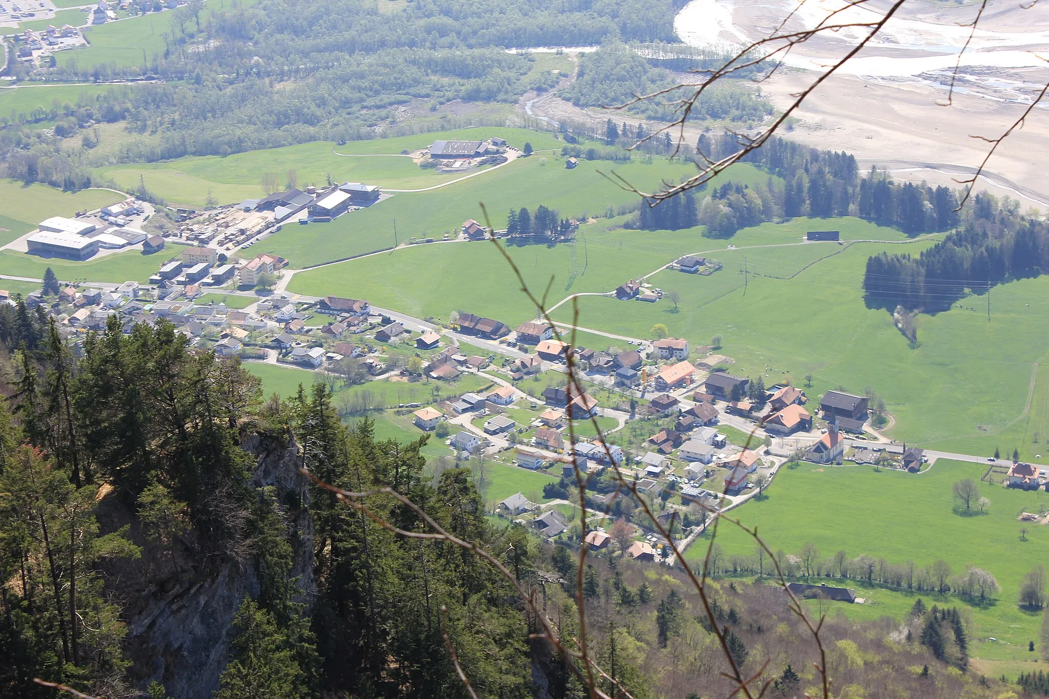 Photo showing: Vue de Botterens depuis le sentier menant à Biffé