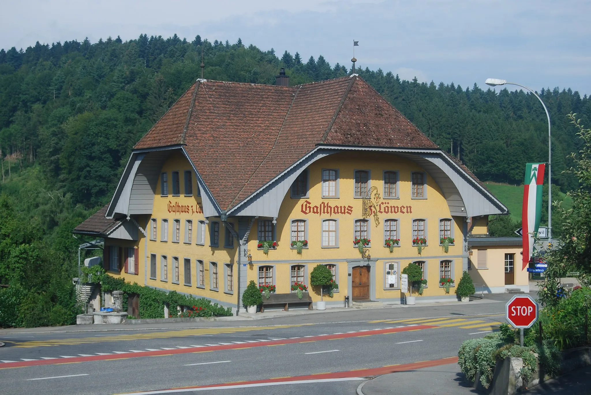 Photo showing: Gasthaus Löwen at Grossdietwil, canton of Luzern, Switzerland