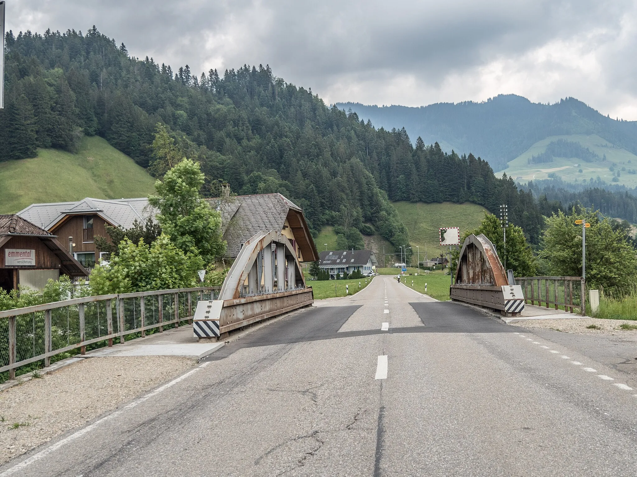 Photo showing: Road Bridge over the Ilfis River, Escholzmatt-Marbach, Canton of Lucerne, Switzerland