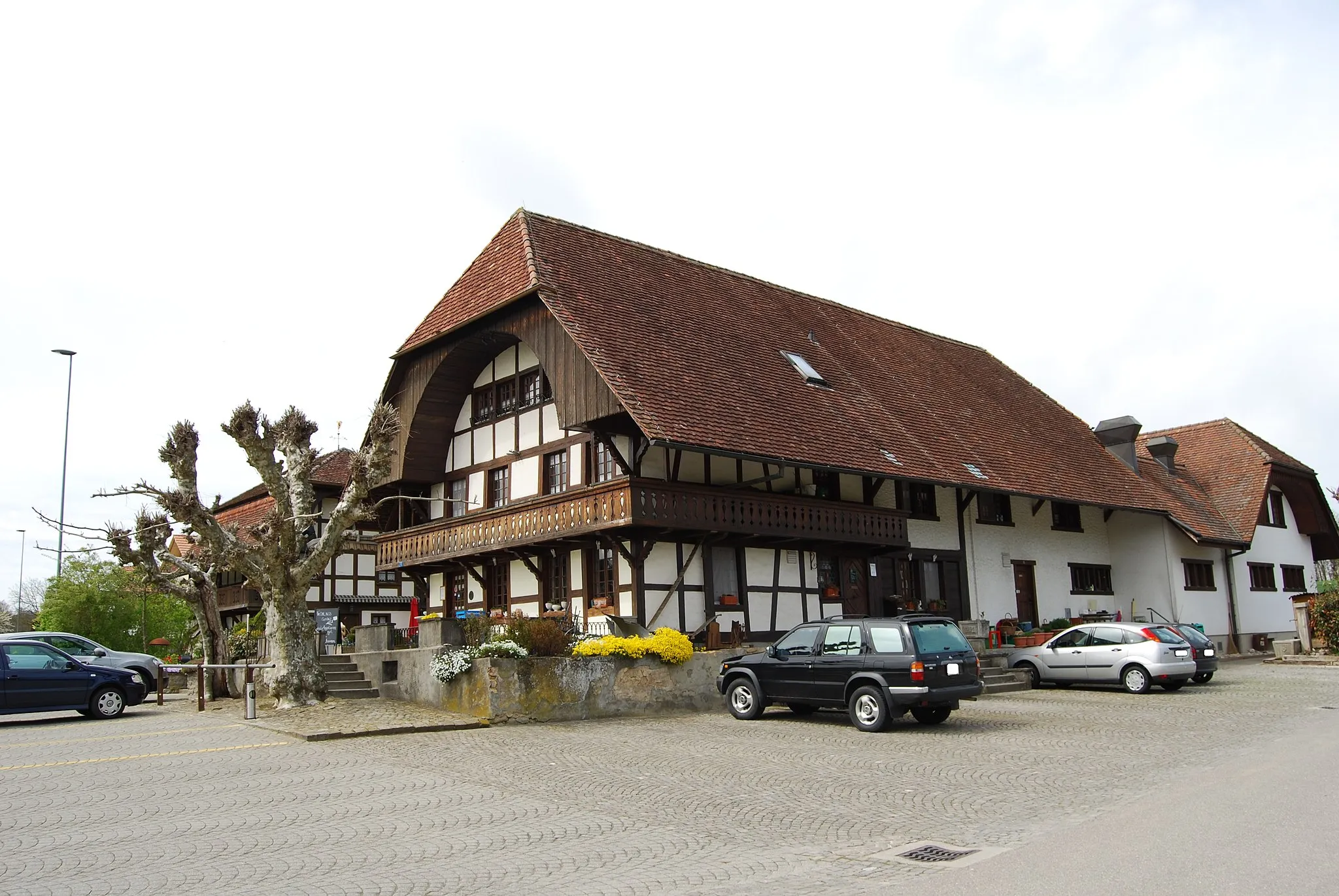 Photo showing: Timber framing house at Ulmiz, canton of Fribourg, Switzerland