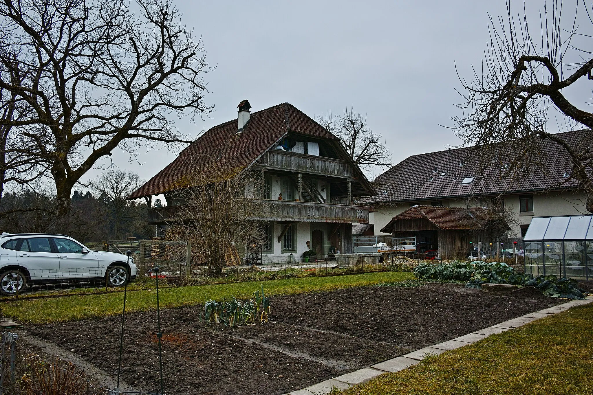 Photo showing: Zielebach, canton of Bern, Switzerland: Oberdorfstrasse 12. Listed in the building inventory of the Canton of Bern as "worthy of protection".