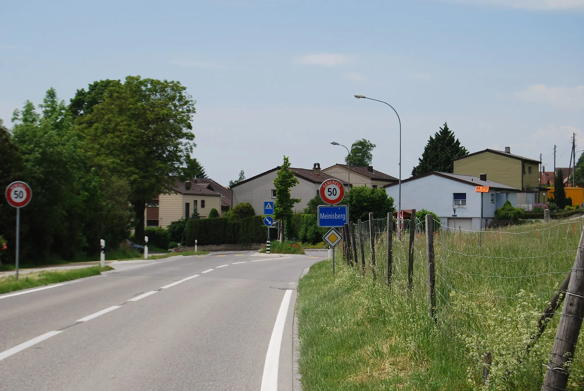 Photo showing: Meinisberg, canton of Bern, Switzerland