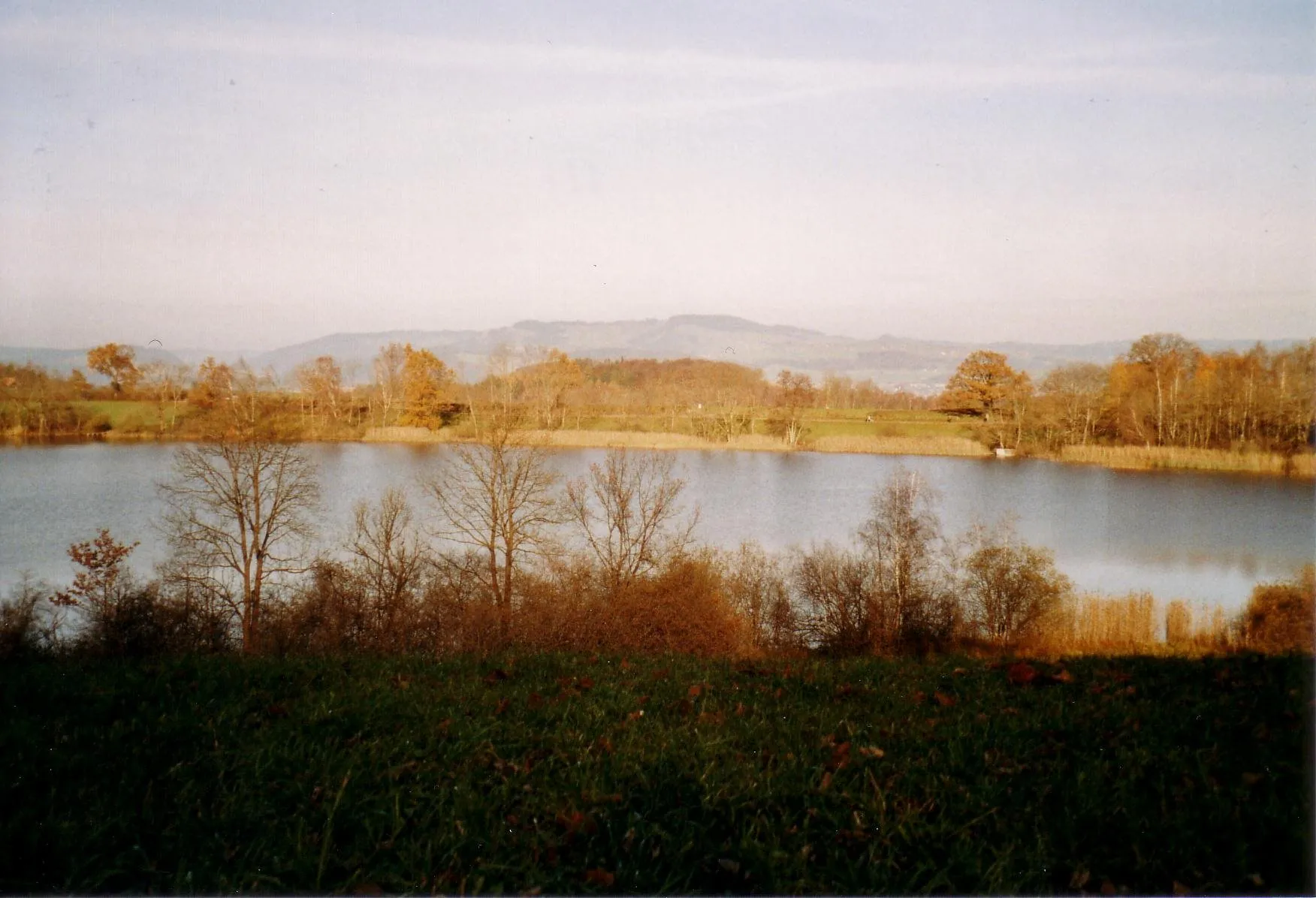 Photo showing: Uebeschisee mit Blick nach Osten