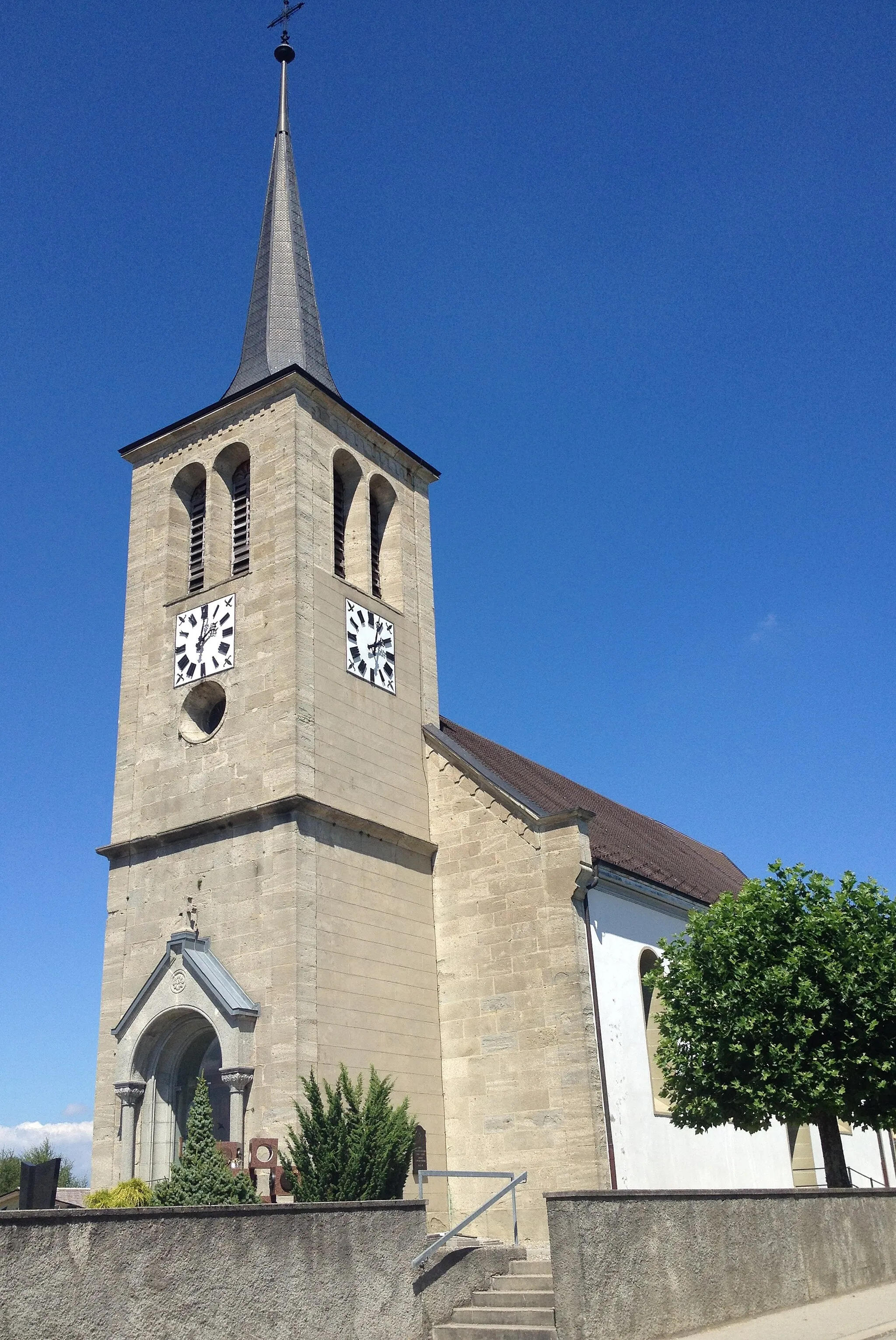 Photo showing: L'église de Châtonnaye dans le canton de Fribourg en Suisse.