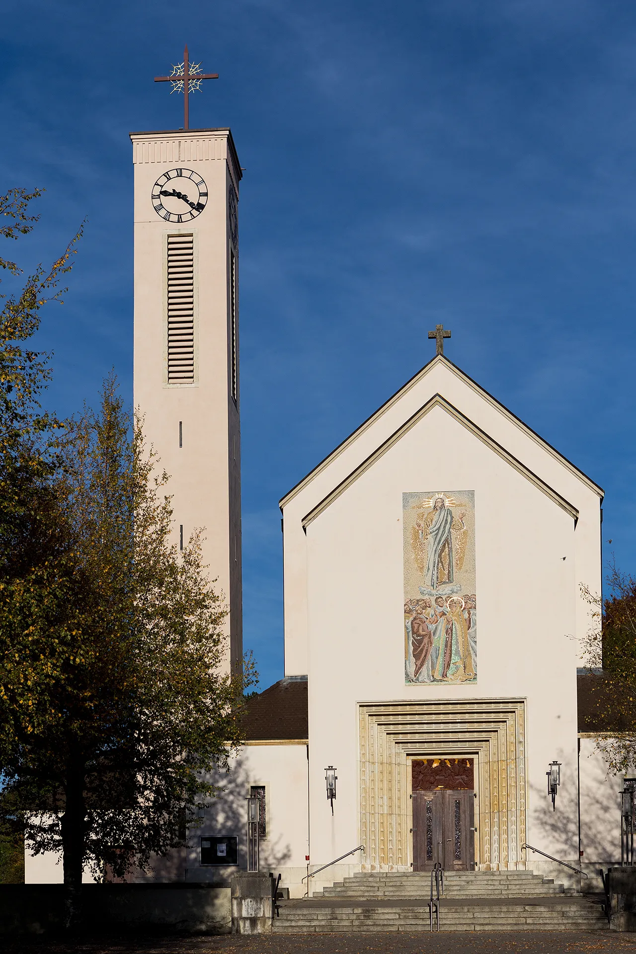 Photo showing: Katholische Kirche in Tavannes (BE)
