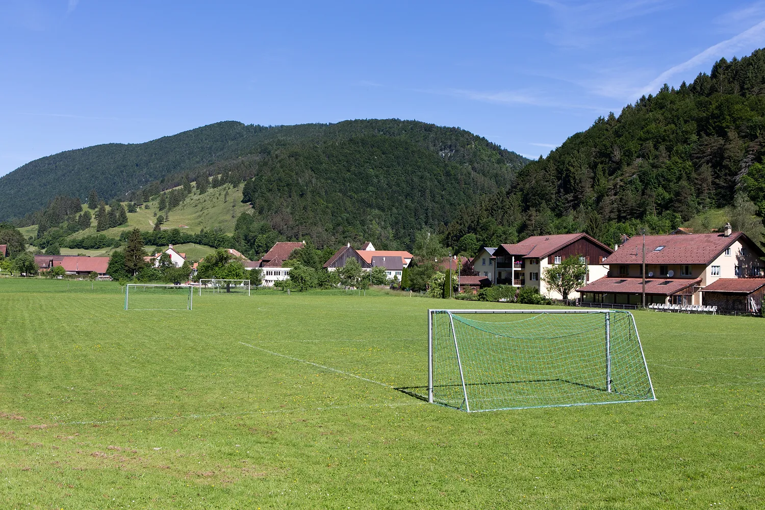 Photo showing: Fussballplatz von Undervelier (JU)