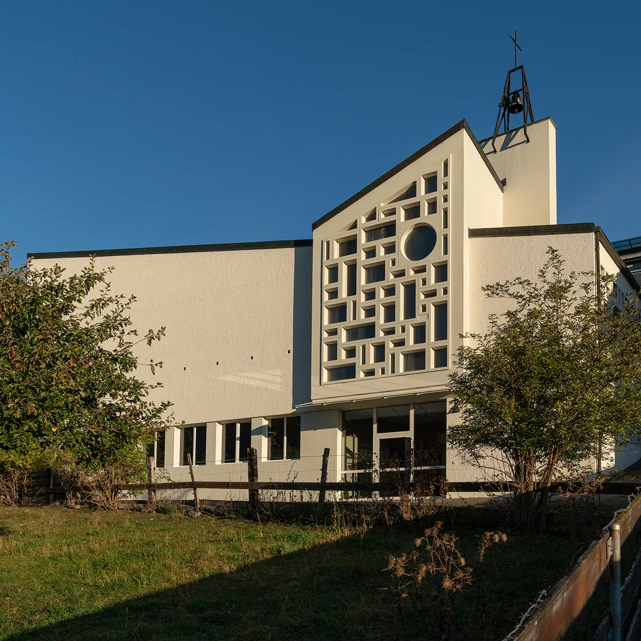 Photo showing: Katholische Kirche in Corgémont (BE)