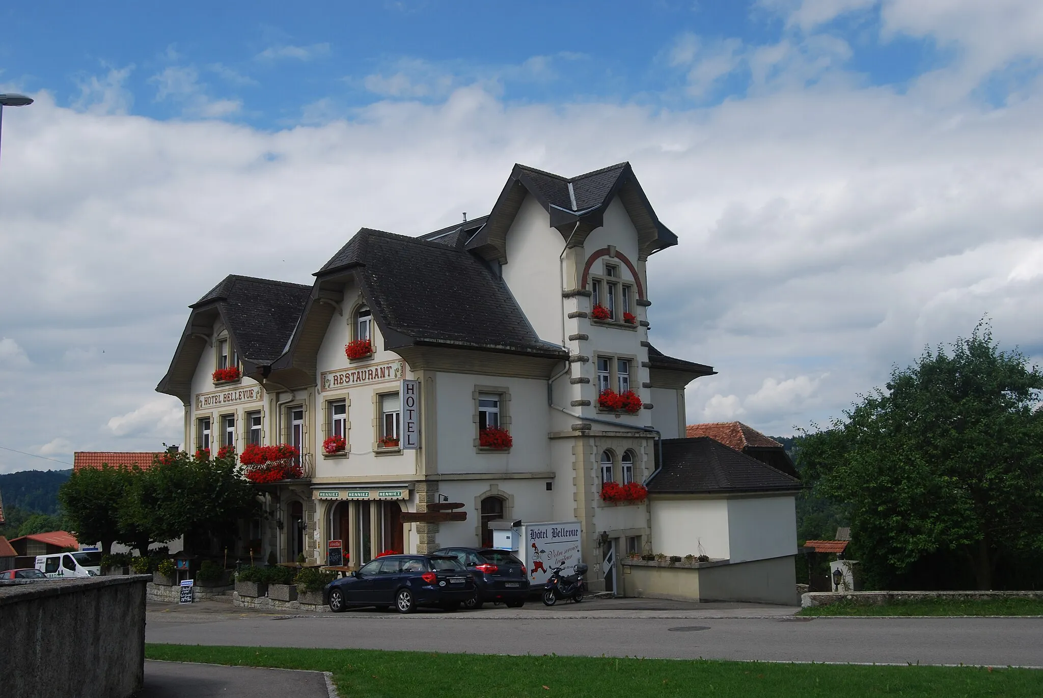Photo showing: Hotel Bellevue at Saulcy, canton of Jura, Switzerland