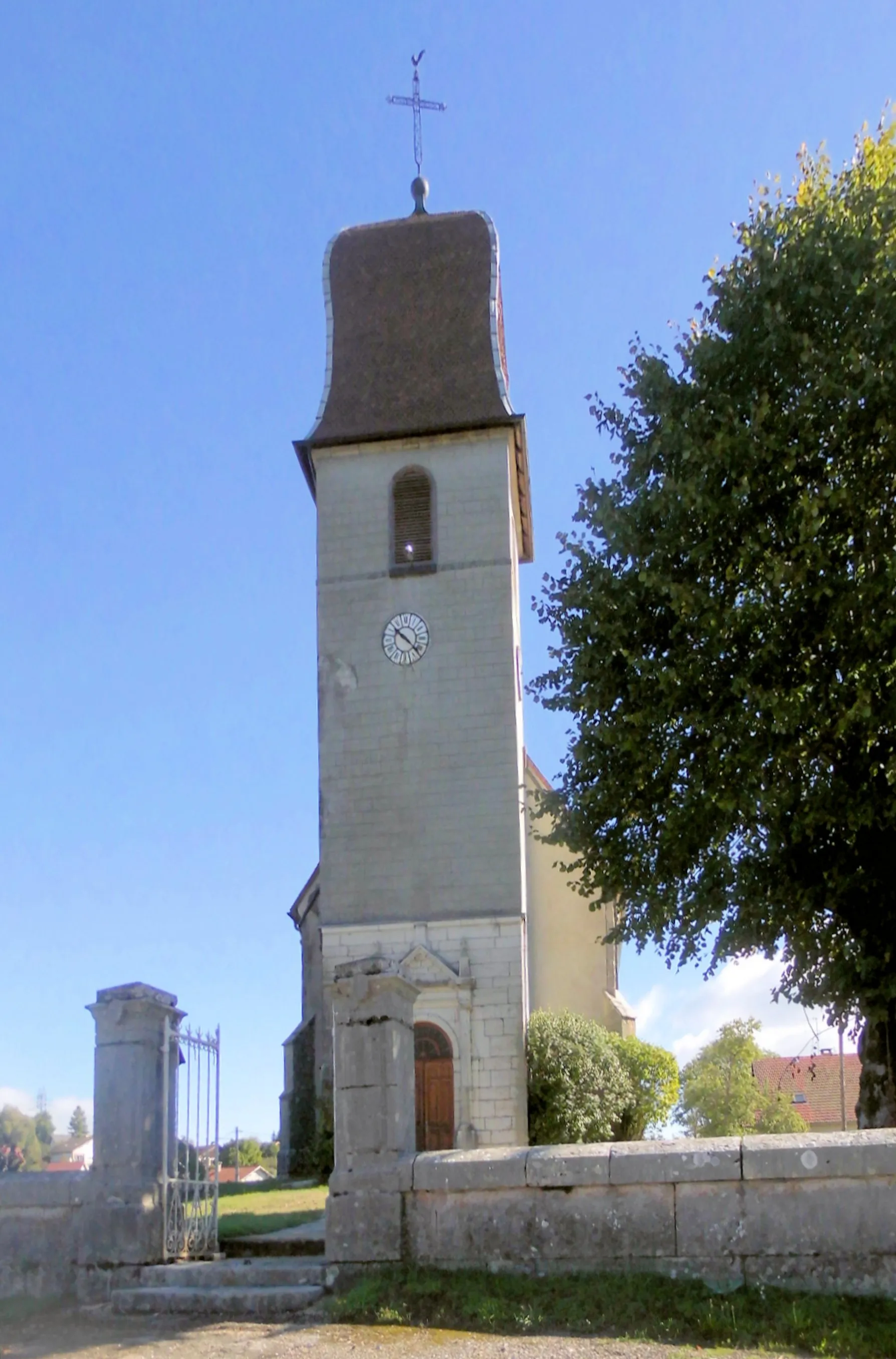 Photo showing: La tour d'église Saint-Ursin de Montandon