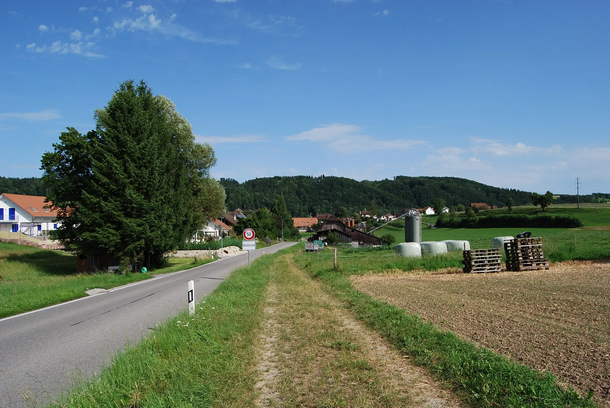 Photo showing: Niederried bei Kallnach, canton of Bern, Switzerland