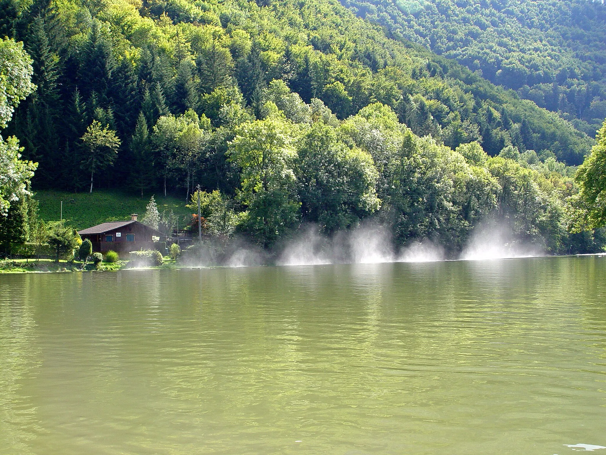 Photo showing: Ein Wasser-Wehr errichtet an Le Doubs; dieses liegt kurz vor Ocourt
