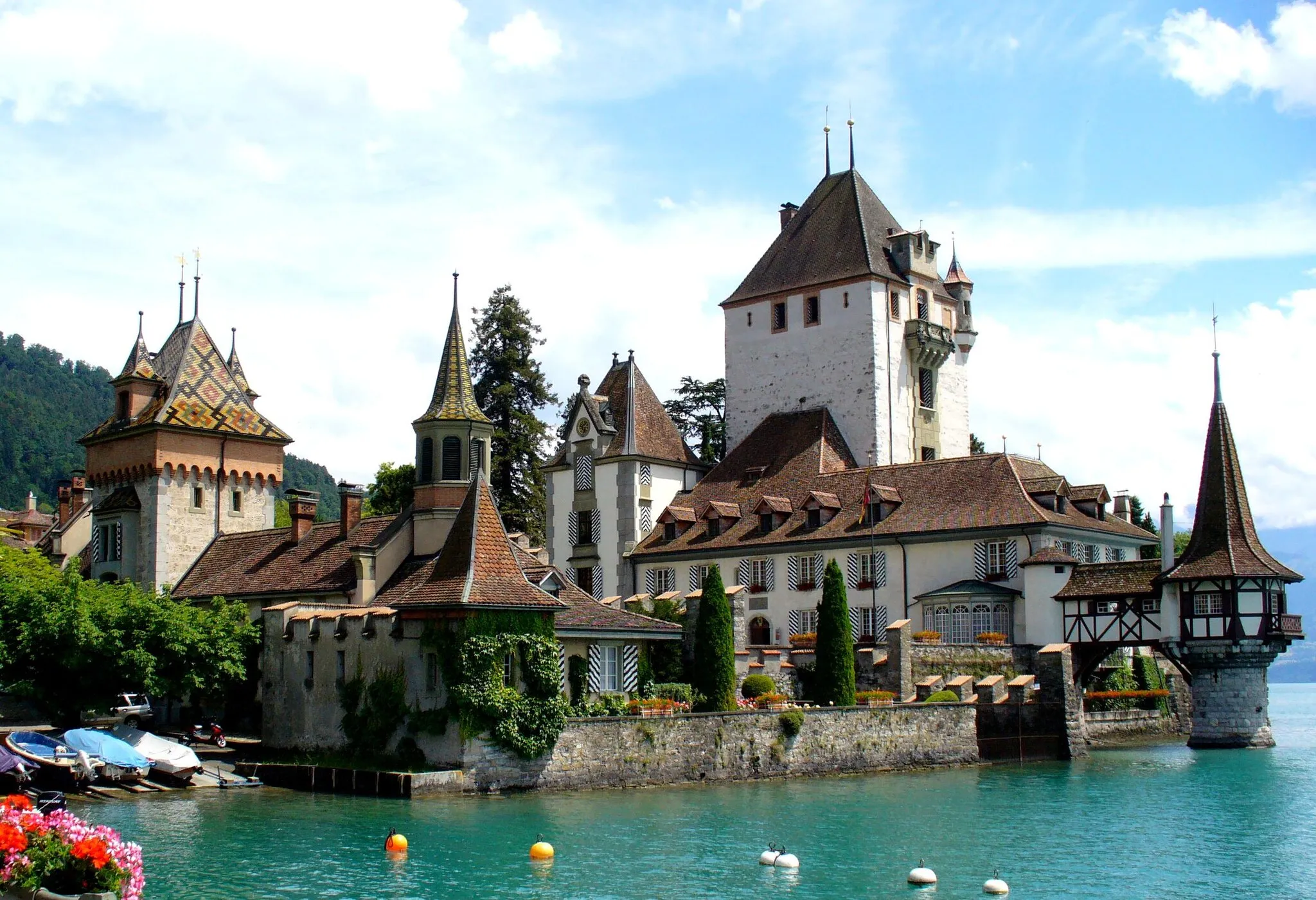 Photo showing: Schloss Oberhofen, Berner Oberland