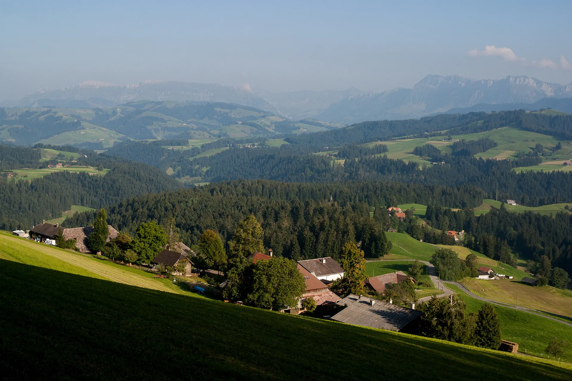 Photo showing: Blick auf Chuderhüsi (Gemeinde Röthenbach)