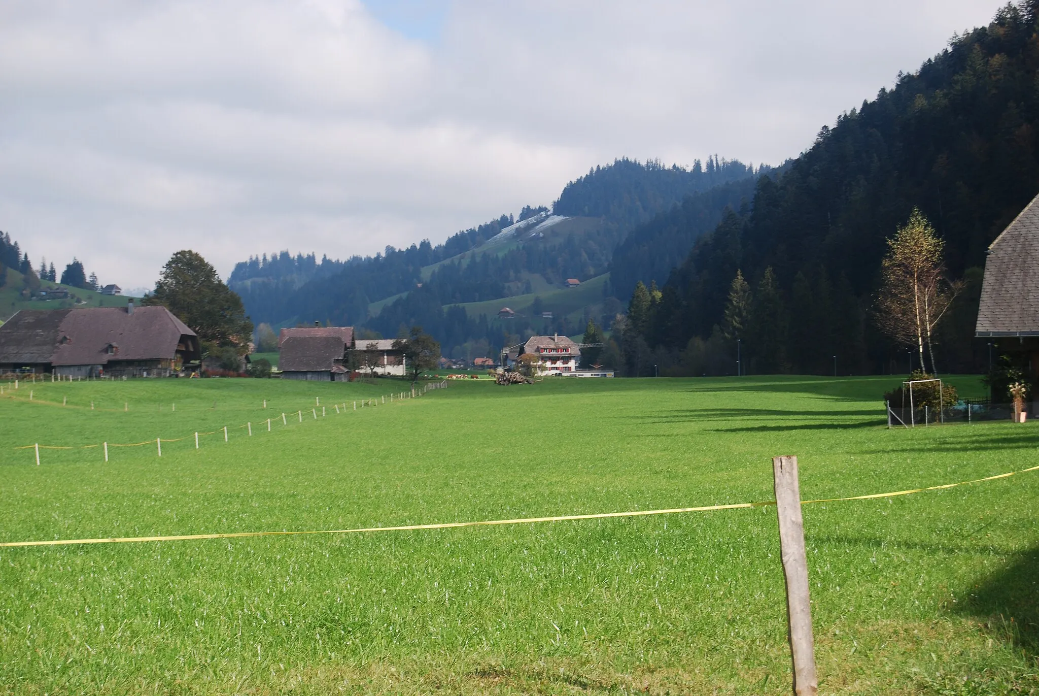 Photo showing: View to the Napf region from Trub, canton of Bern, Switzerland