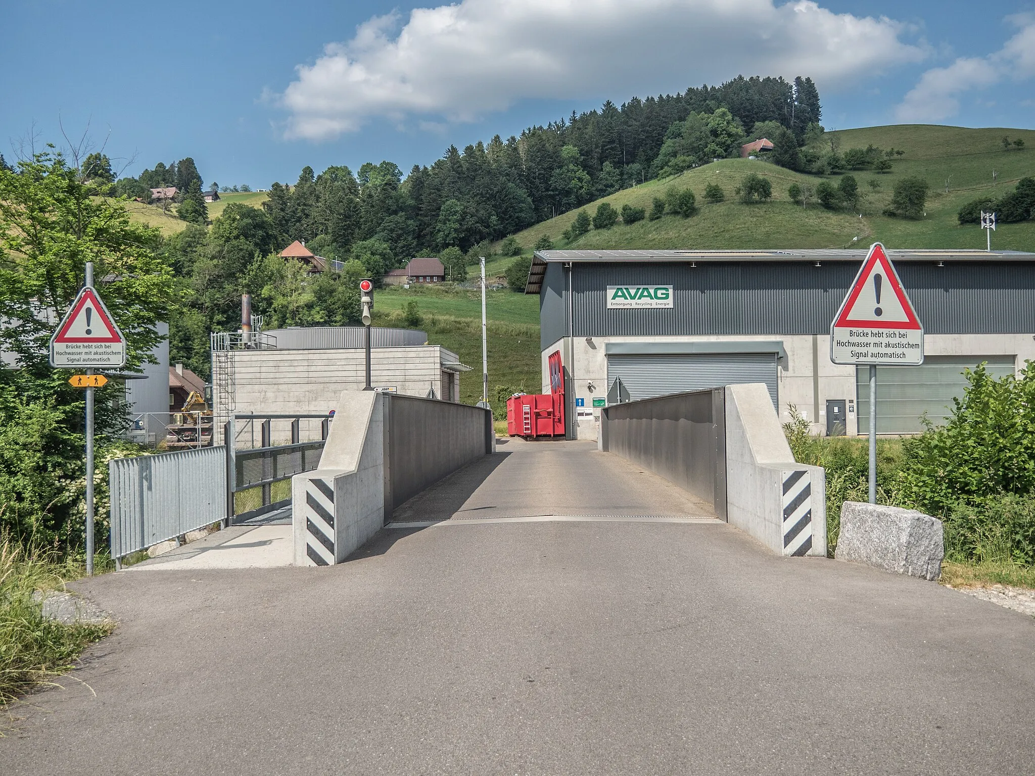 Photo showing: Road Bridge over the Ilfis River, Langnau im Emmental, Canton of Bern,  Switzerland