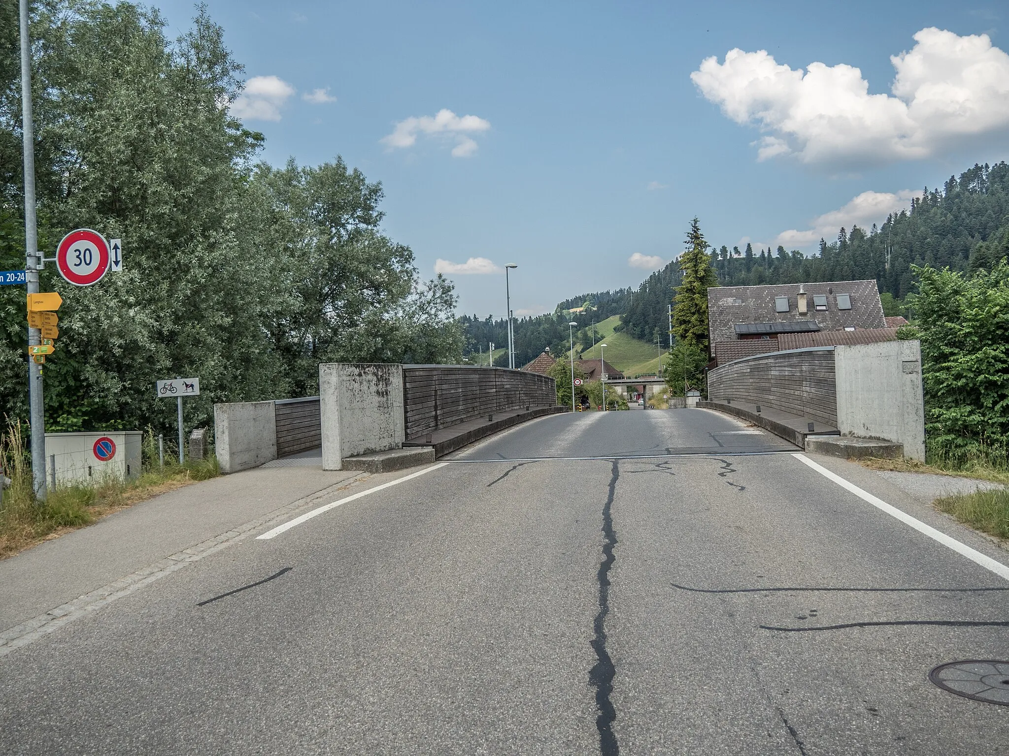 Photo showing: Road Bridge over the Ilfis River, Langnau im Emmental – Lauperswil, Canton of Bern,  Switzerland