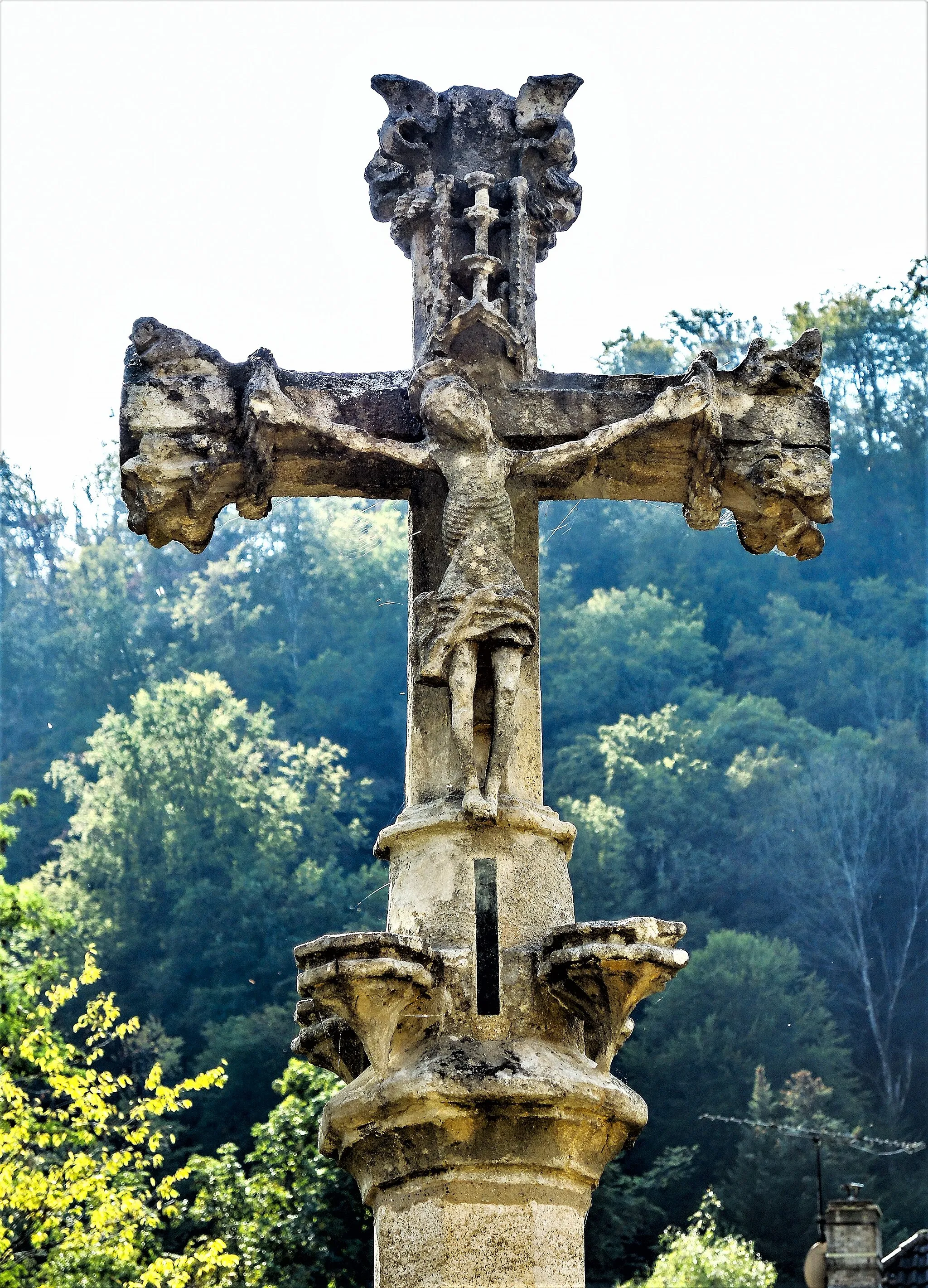 Photo showing: Face est de la croix
