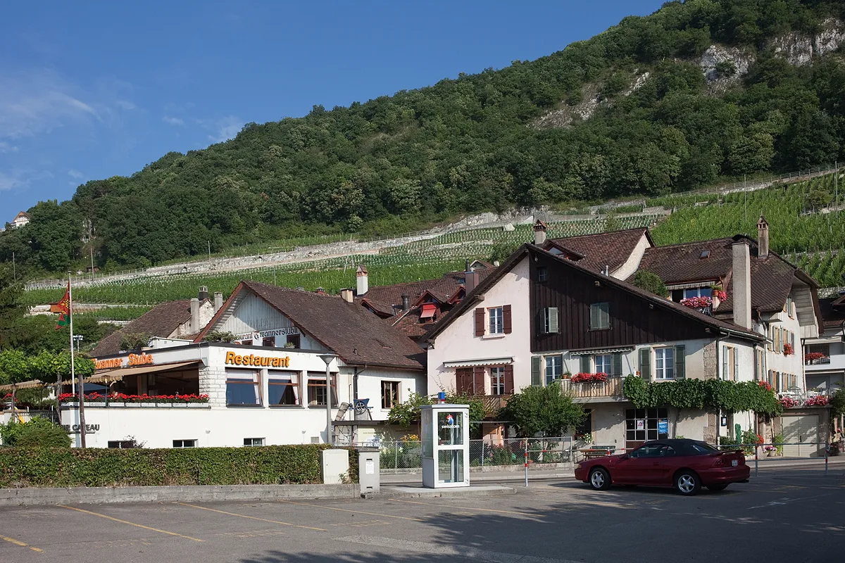 Photo showing: Twann, beim Bahnhof