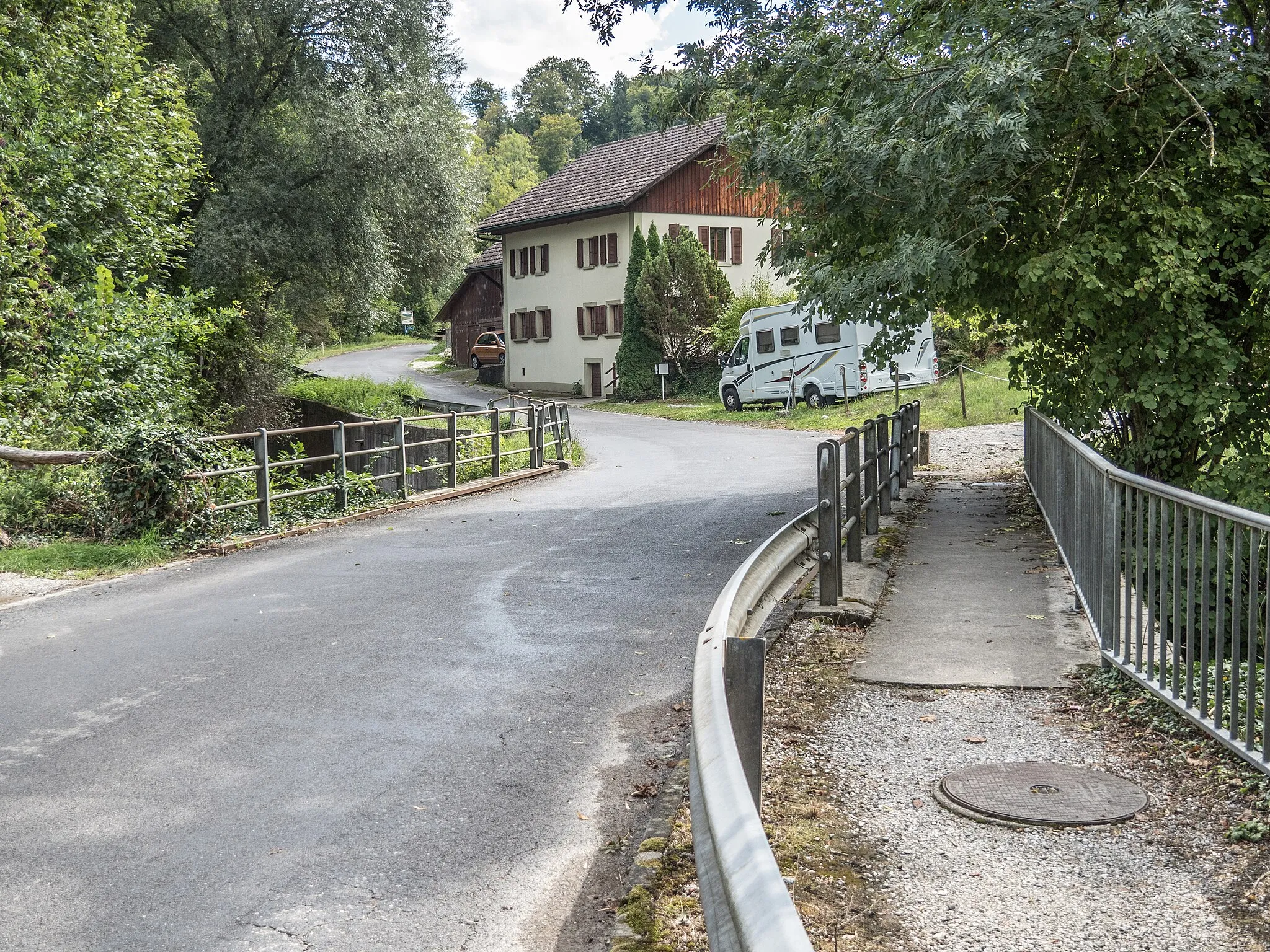 Photo showing: Road Bridge over the Arbogne River, Montagny, Canton of Fribourg, Switzerland