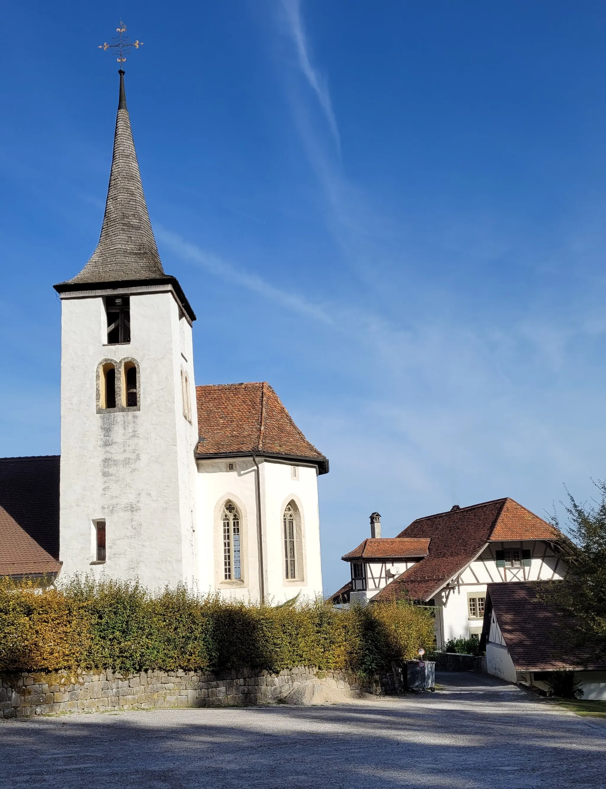 Photo showing: Aussenansicht Kirche und Pfarrhaus Blumenstein BE