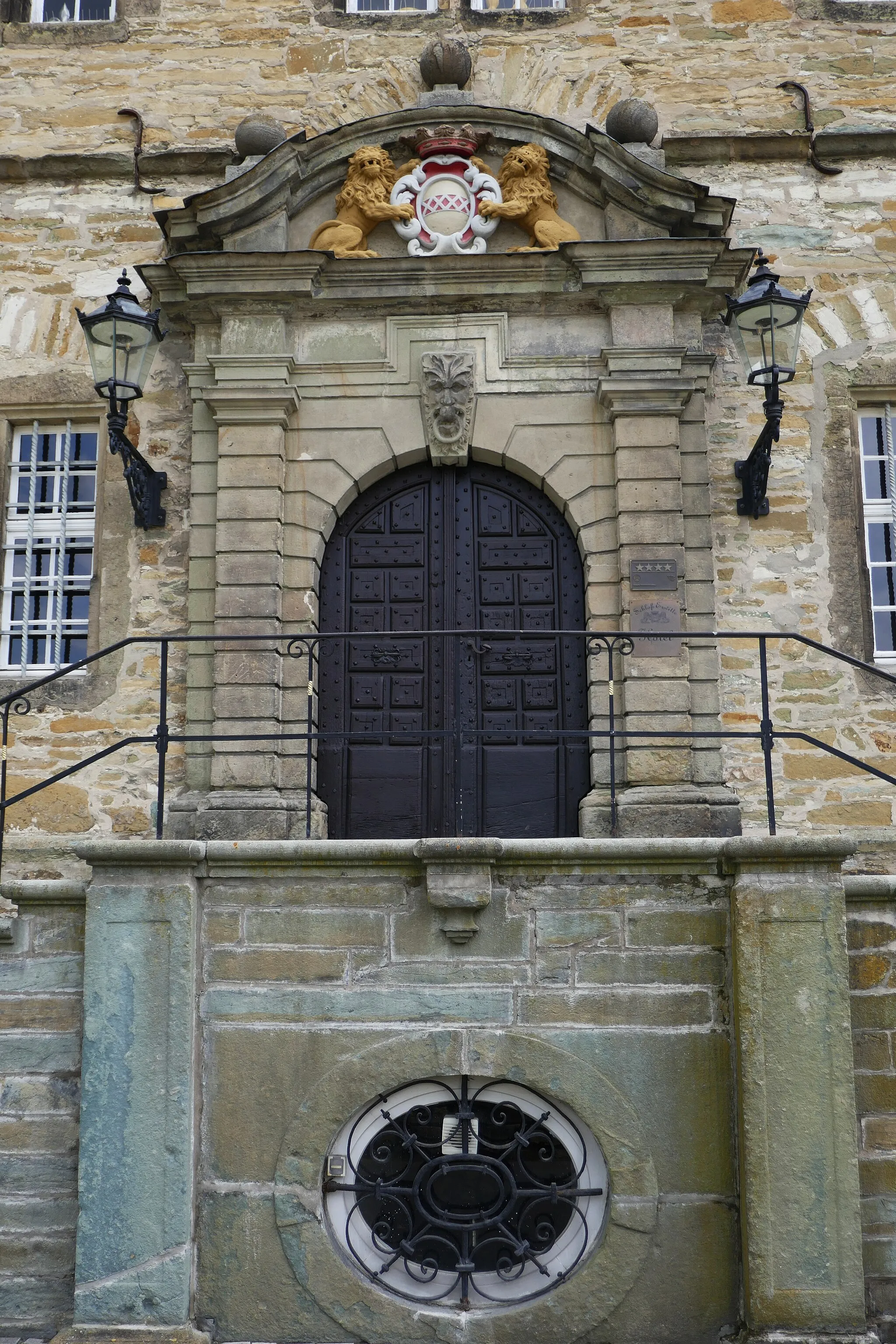 Photo showing: Schloss Erwitte, Portal