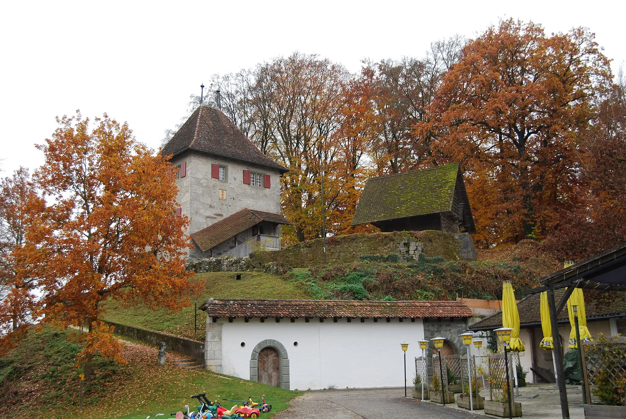 Photo showing: Castle Buchegg, Kyburg-Buchegg, canton of Solothurn, Switzerland